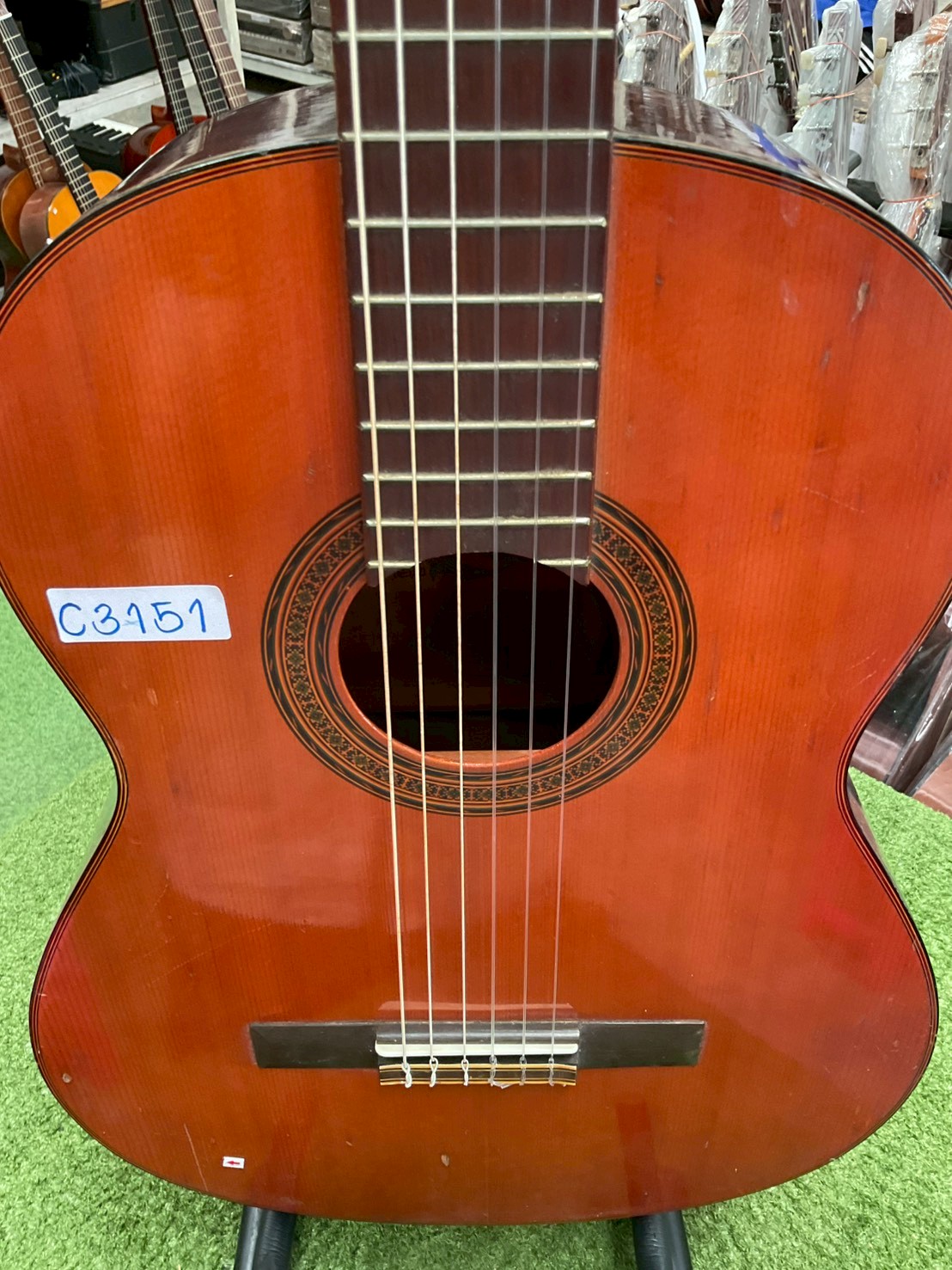 กีต้าร์คลาสสิค YAMAHA : G-70D