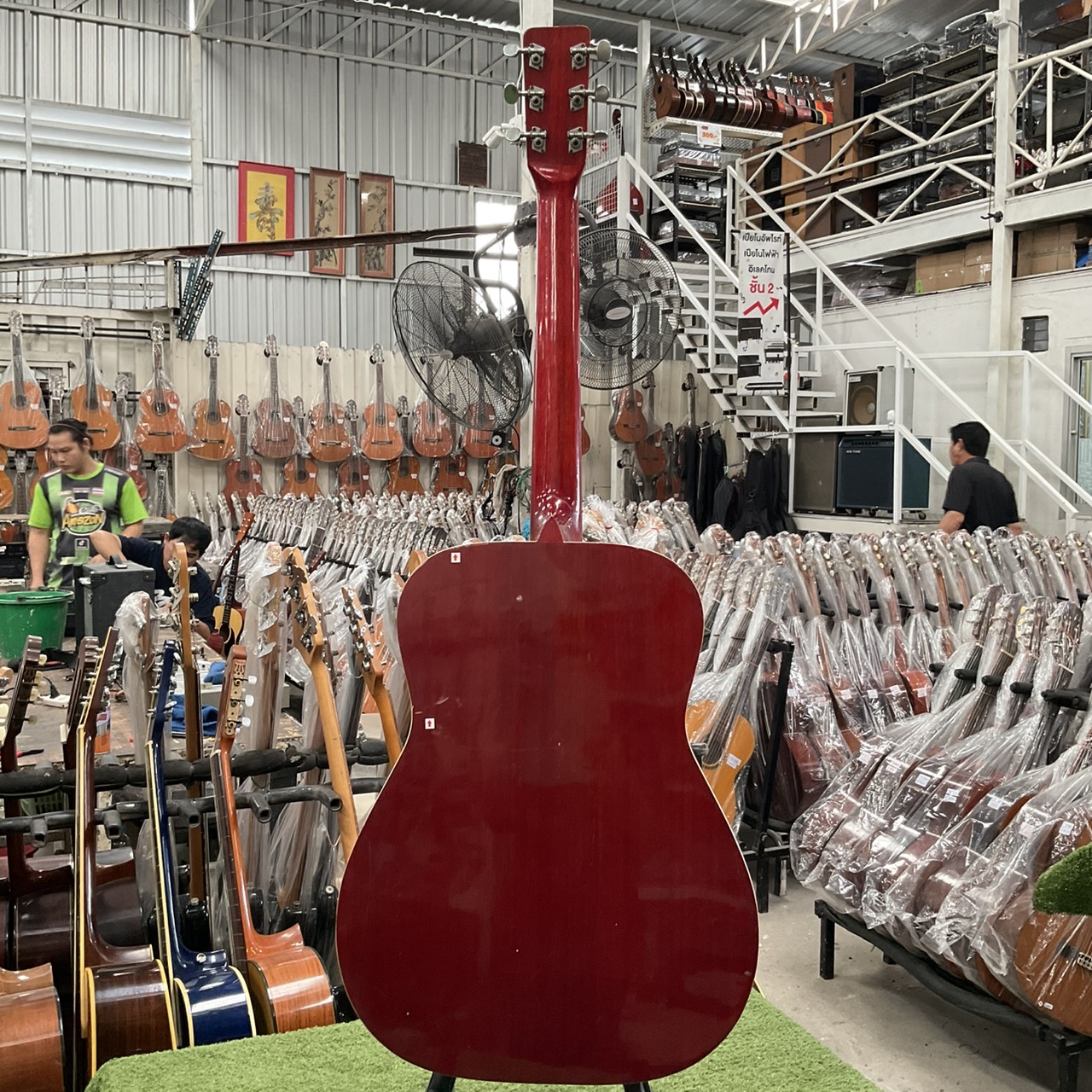 กีต้าร์โปร่ง Morales : MF150