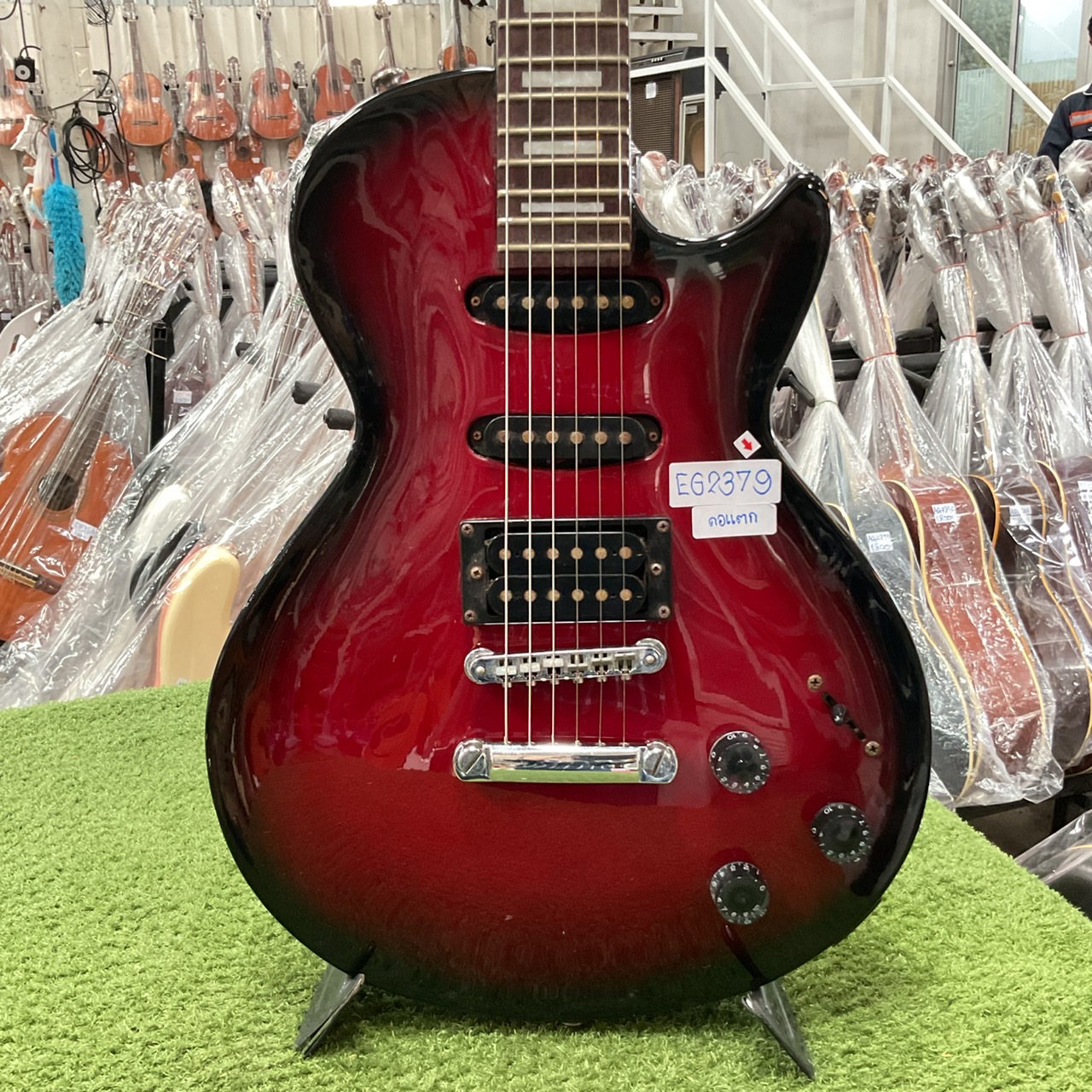 กีต้าร์ไฟฟ้า GRASS ROOTS