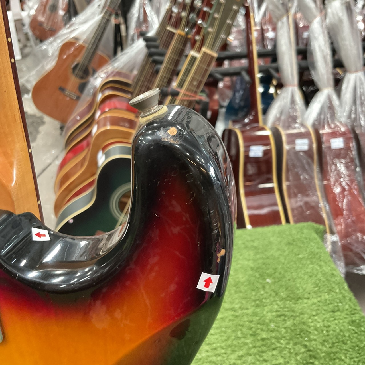 กีต้าร์ไฟฟ้า PhotoGenic