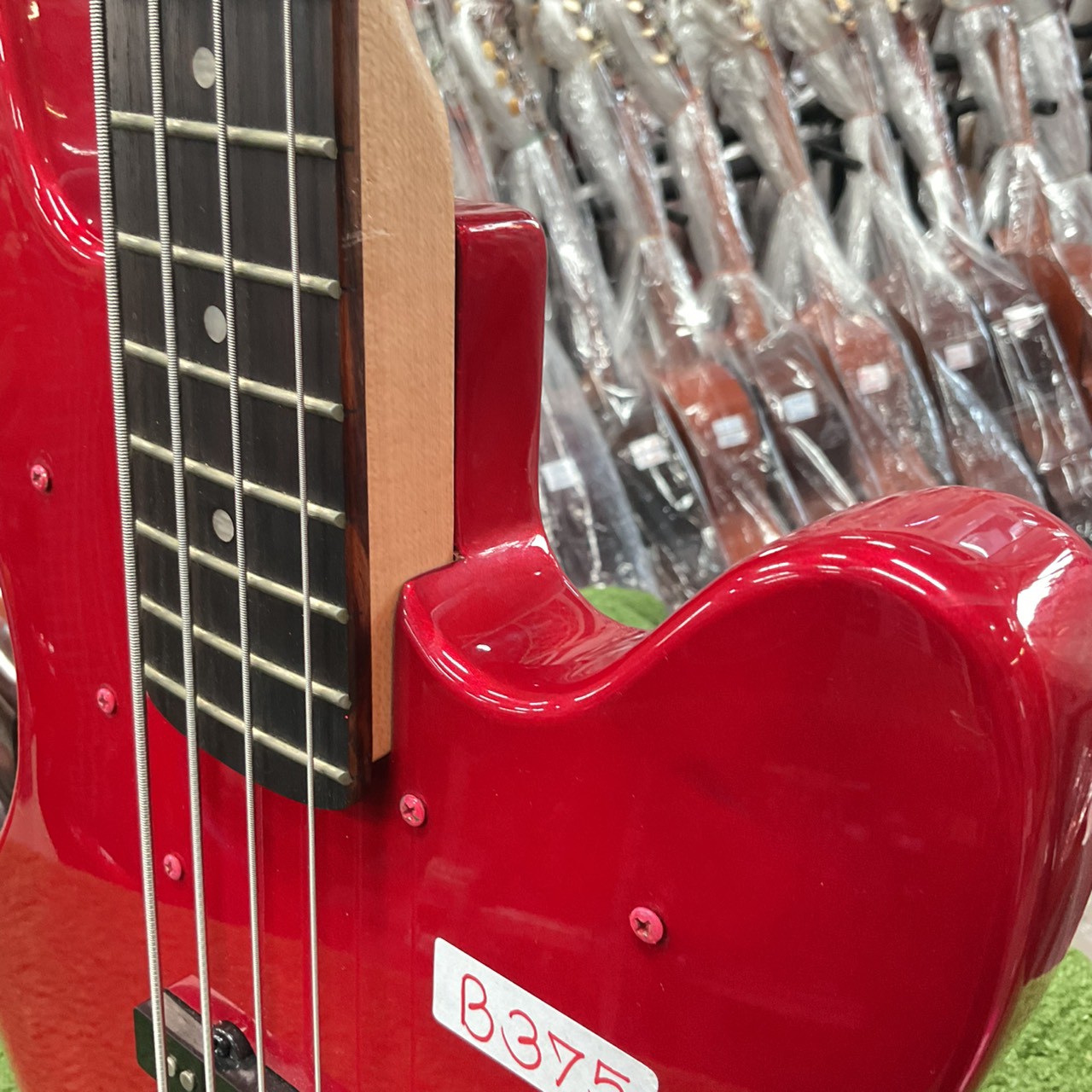 กีต้าร์เบส PlayTech