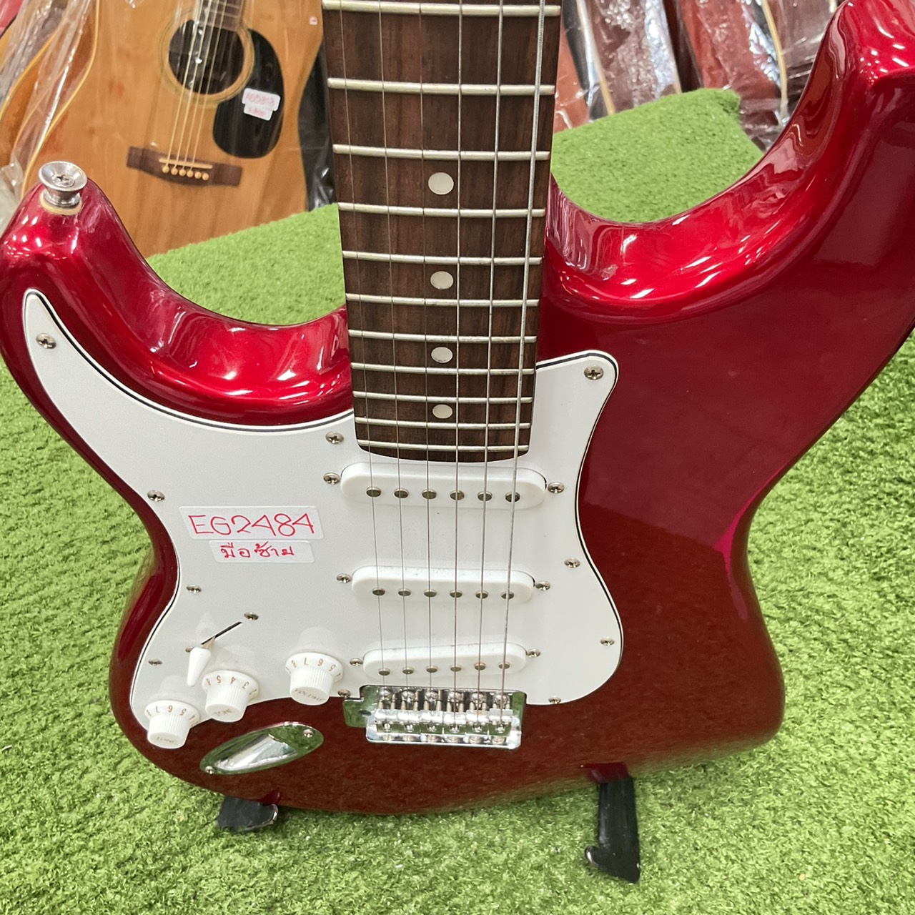 กีต้าร์ไฟฟ้า Giannini (สำหรับมือซ้าย)