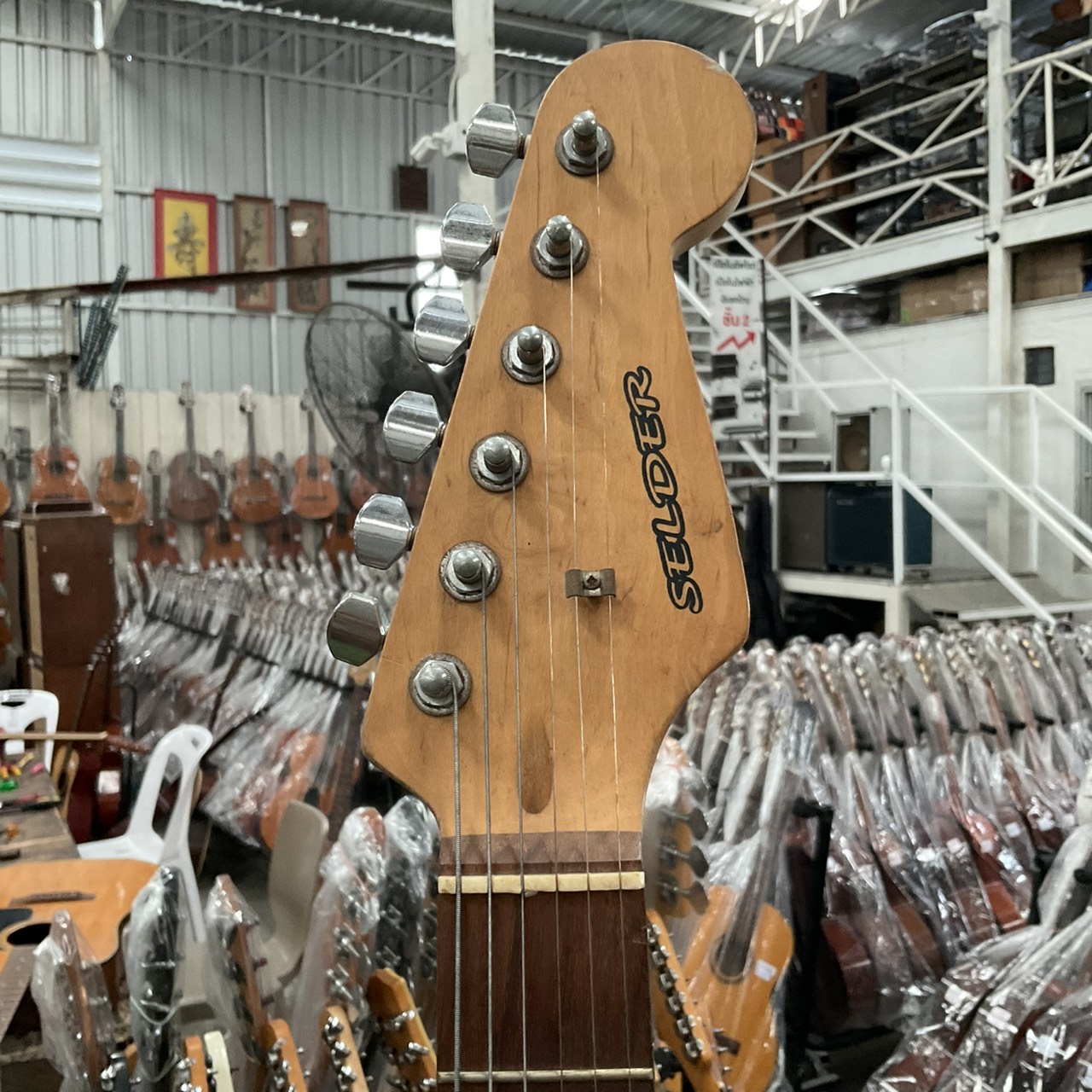 กีต้าร์ไฟฟ้า SELDER