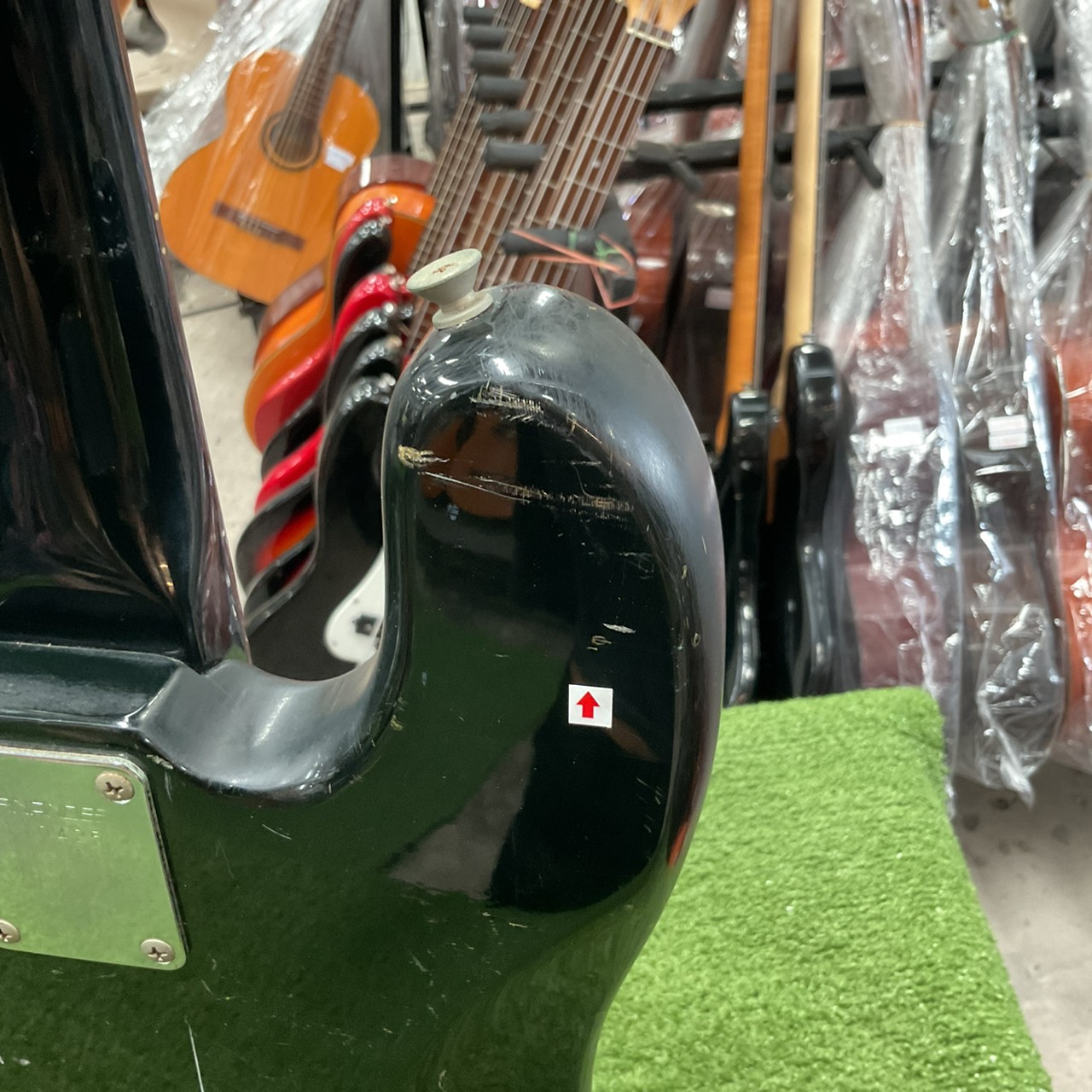 กีต้าร์เบส FERNANDES : LIMITED EDITION