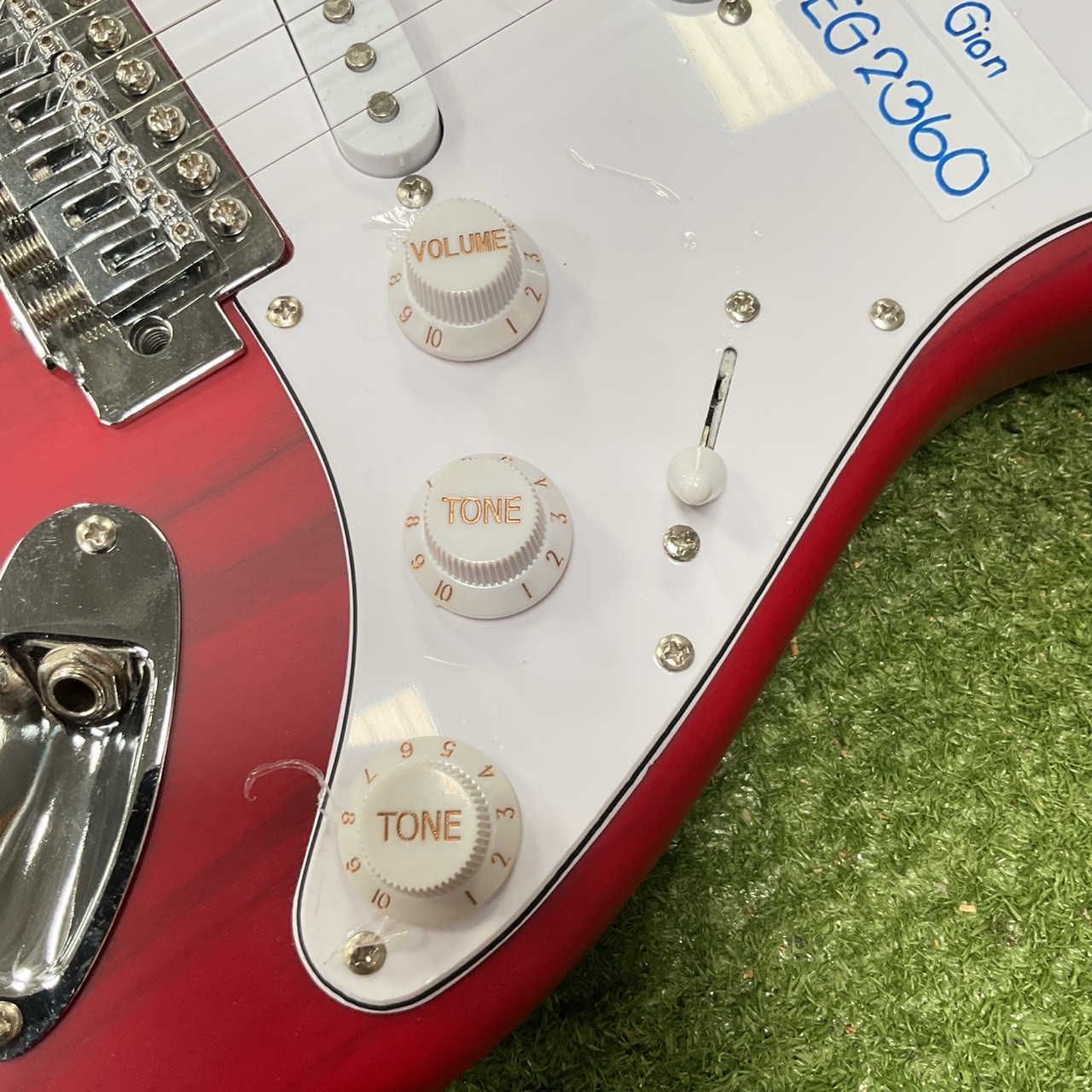 กีต้าร์ไฟฟ้า GION