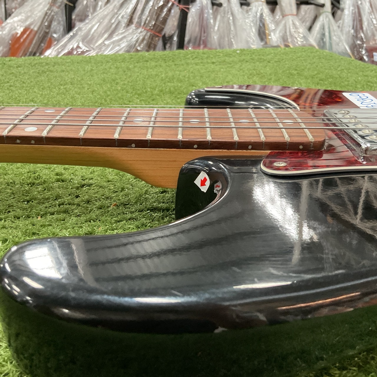 กีต้าร์ไฟฟ้า FLAVOR