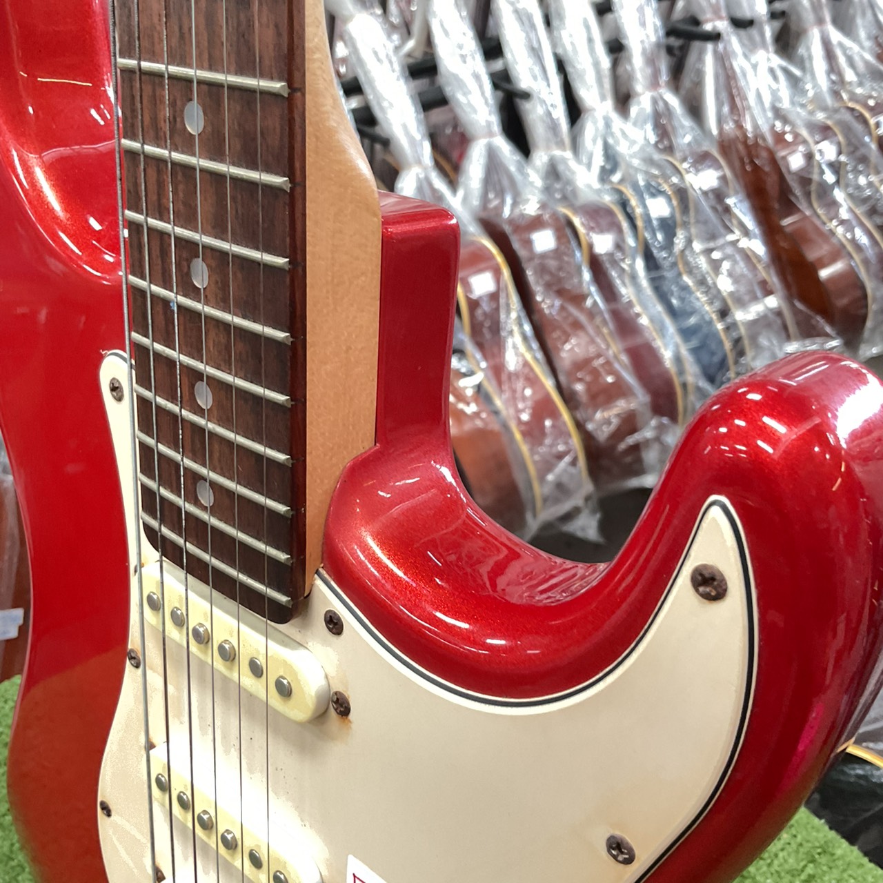 กีต้าร์ไฟฟ้า Legend