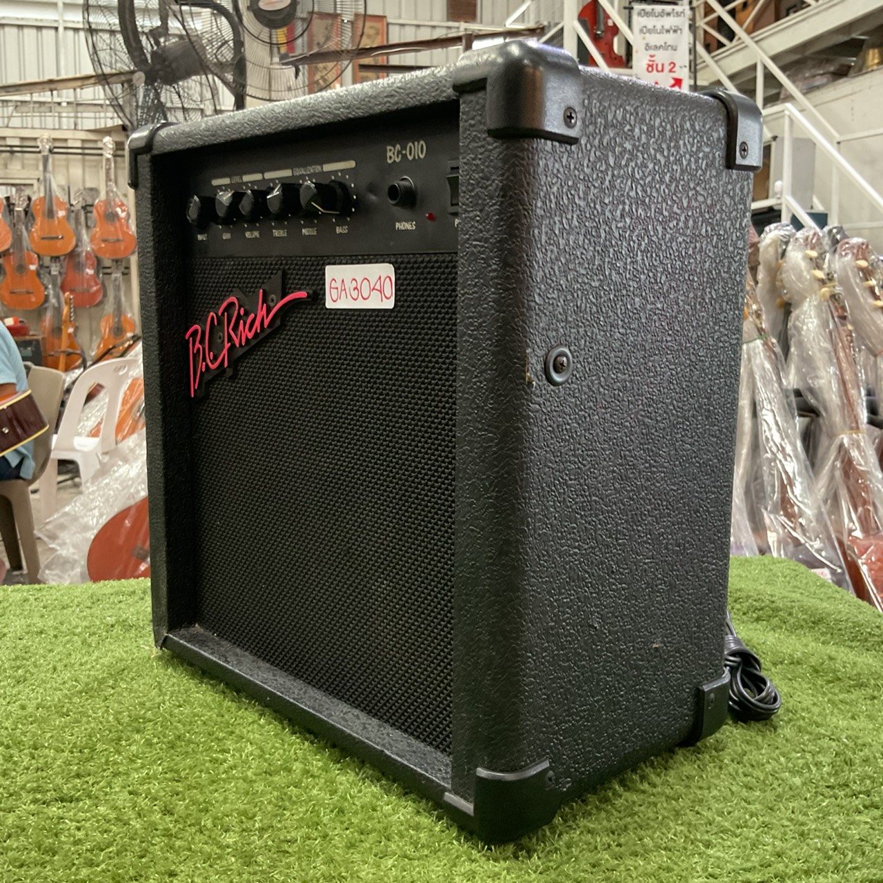 แอมป์กีต้าร์ B.C.Rich : BC-010