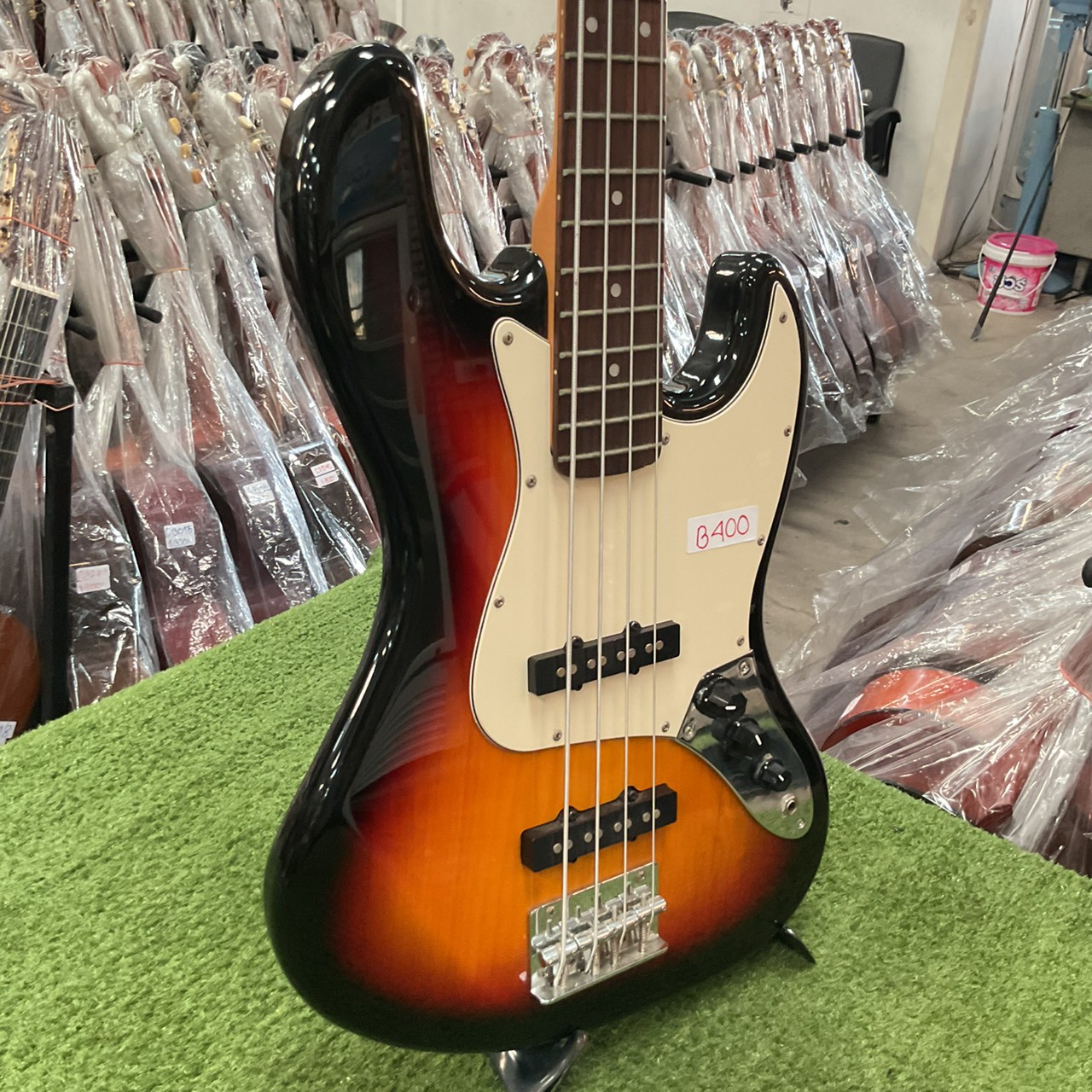 กีต้าร์เบส PlayTech