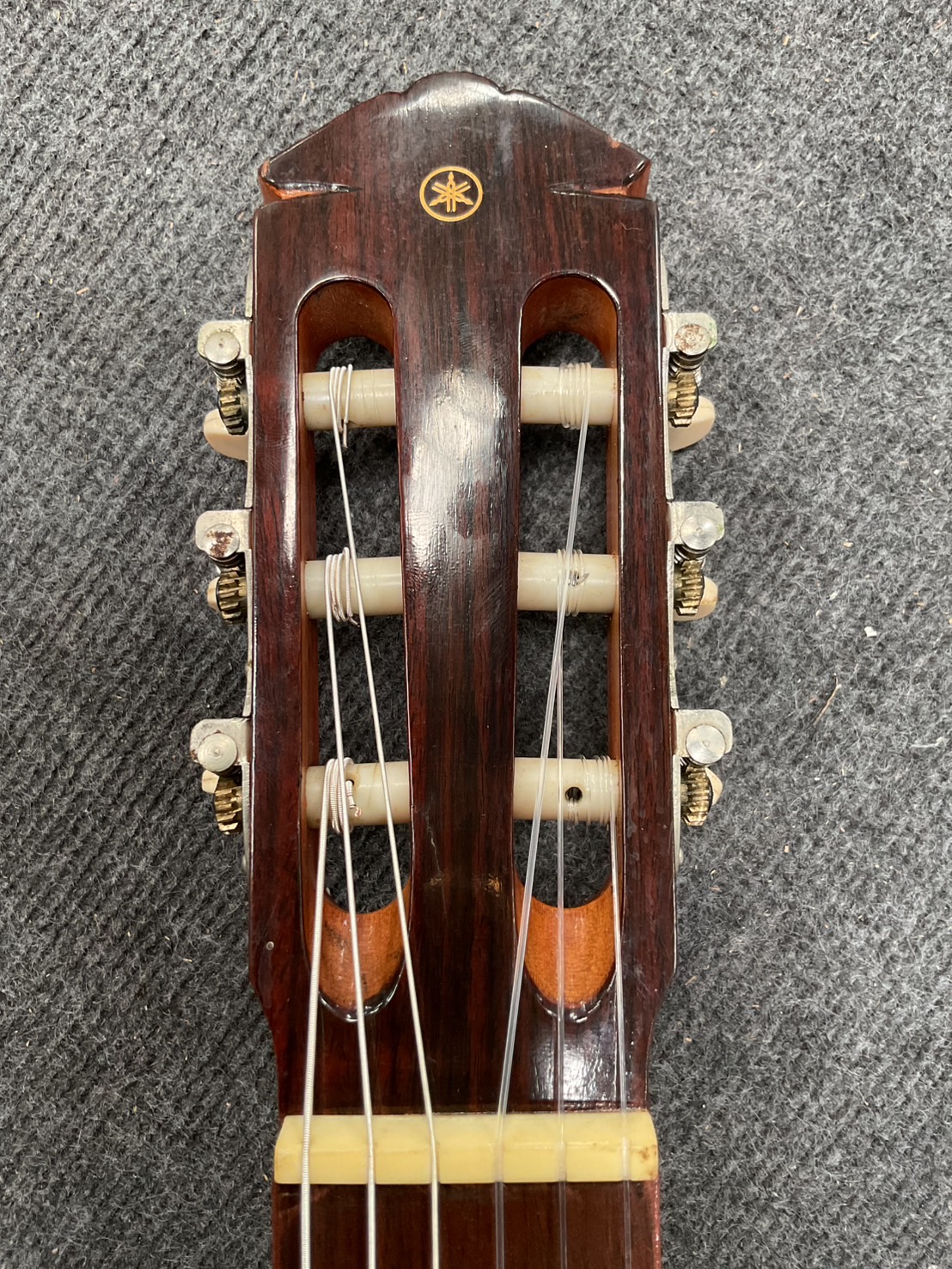 กีต้าร์คลาสสิค YAMAHA : G-70D