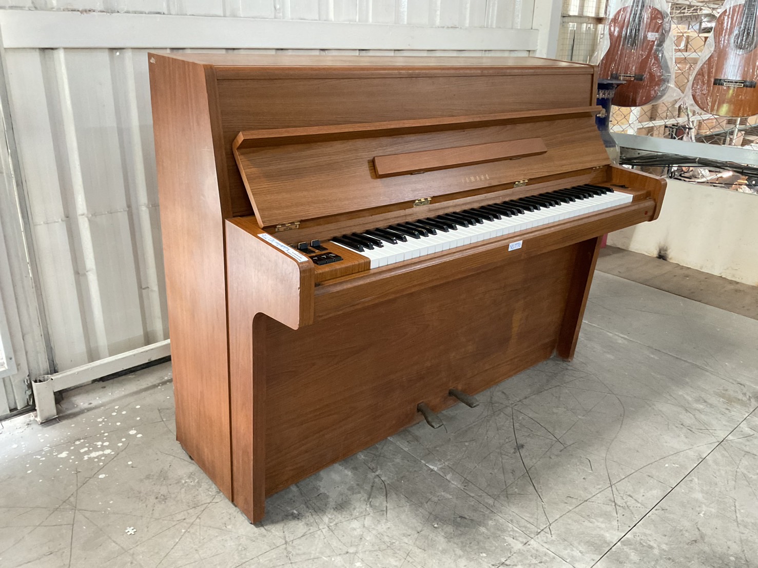 เปียโน YAMAHA : P-301 (ELECTONE) สินค้าไม่พร้อมใช้งาน (ต้องซ่อม)