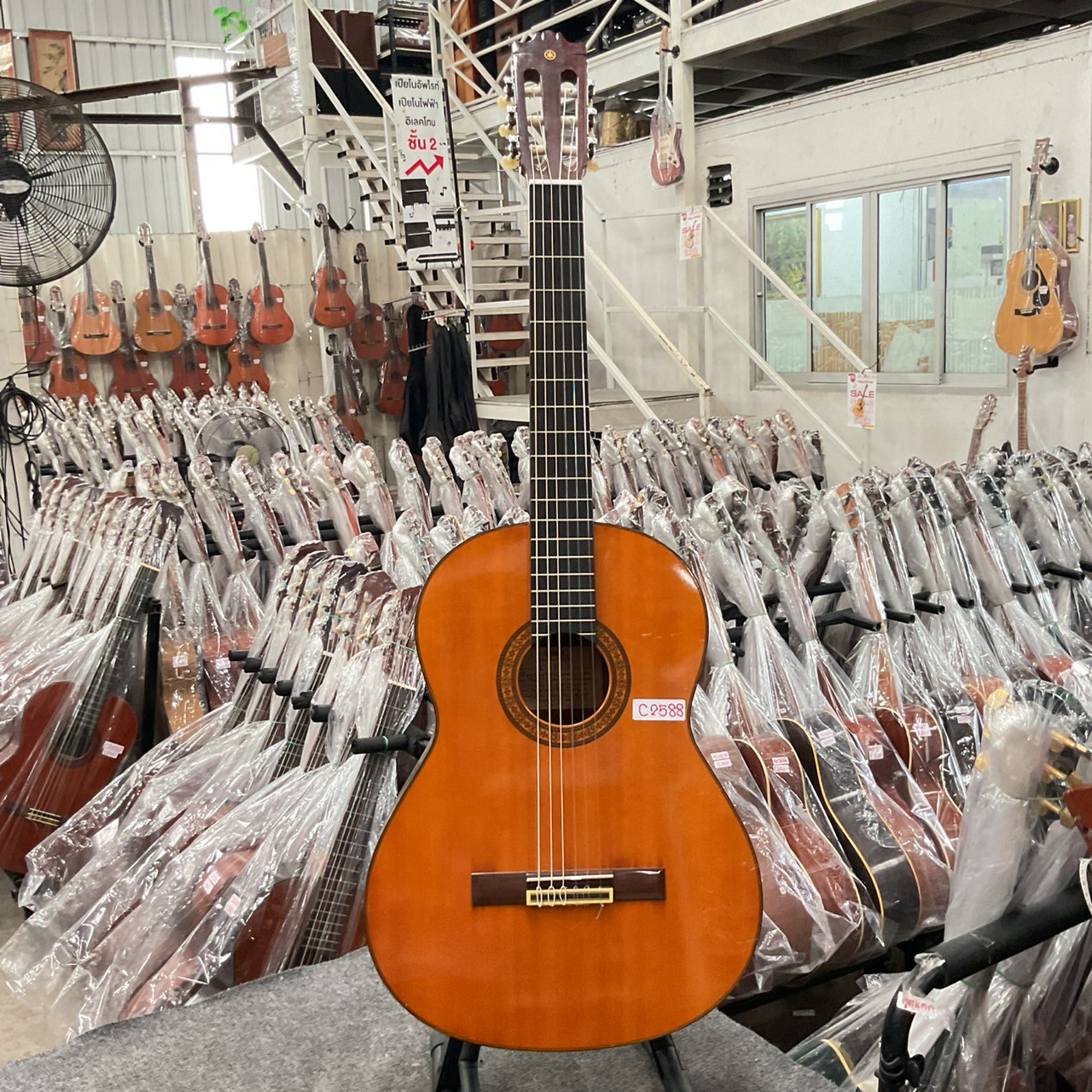 กีต้าร์คลาสสิค YAMAHA : C-180