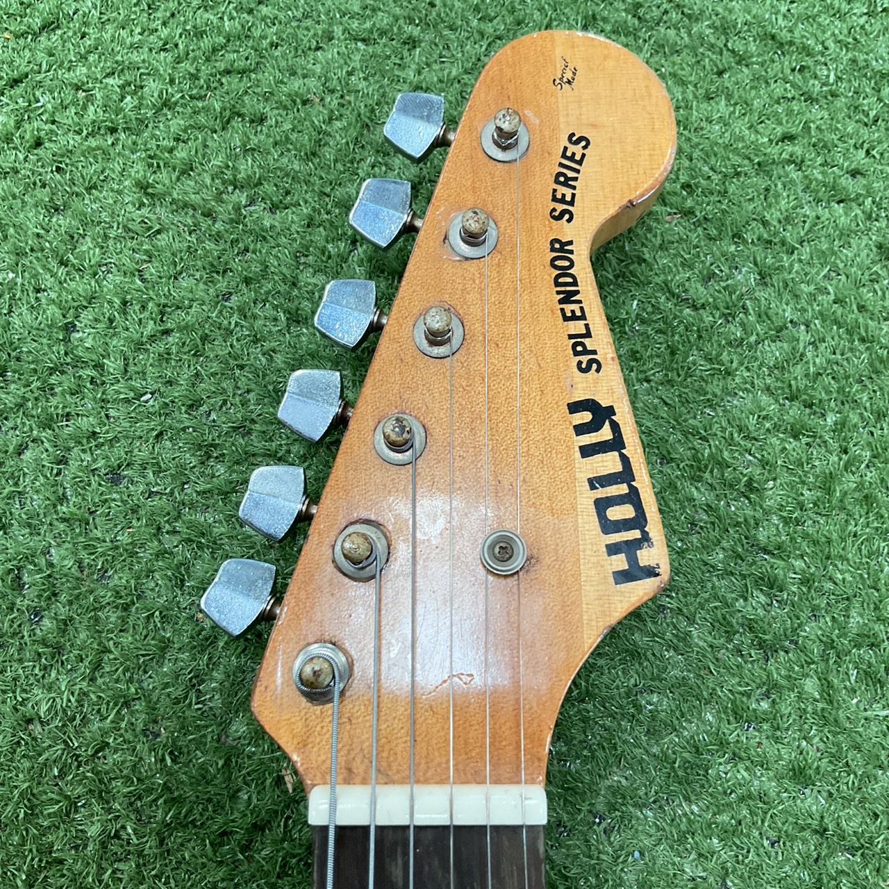 กีต้าร์ไฟฟ้า HOLLY : SPLENDOR