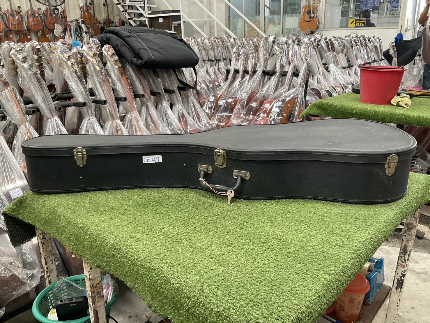 กล่องเคสกีต้าร์คลาสสิค