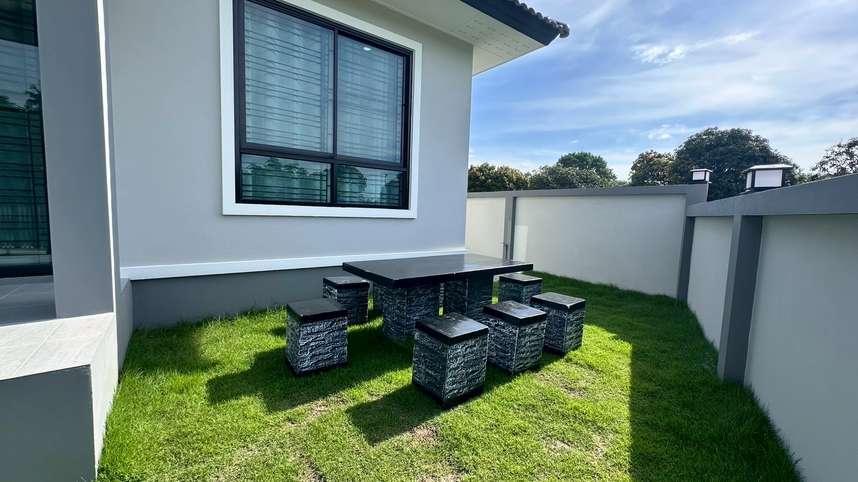 บ้านเช่าพัทยา หนองปลาไหล 3 ห้องนอน 3 ห้องน้ำ บ้านใหม่ ตกแต่งพร้อมอยู่ สวยมาก