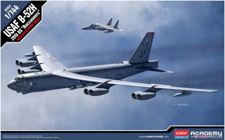 โมเดลเครื่องบิน Academy ขนาด 1/144 AC12622 BOEING USAF B-52H 20TH BS "BUCCANEERS"