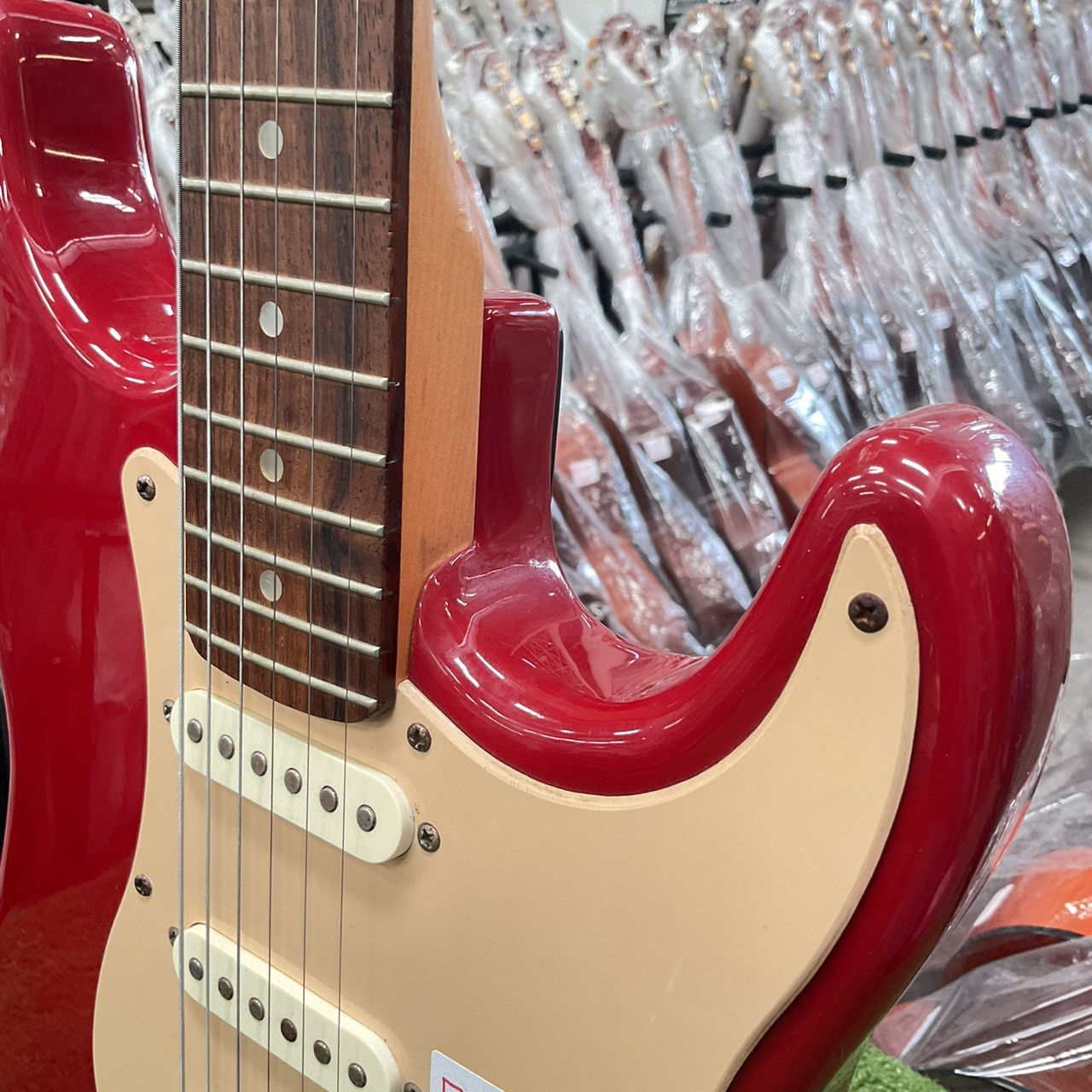 กีต้าร์ไฟฟ้า Legend