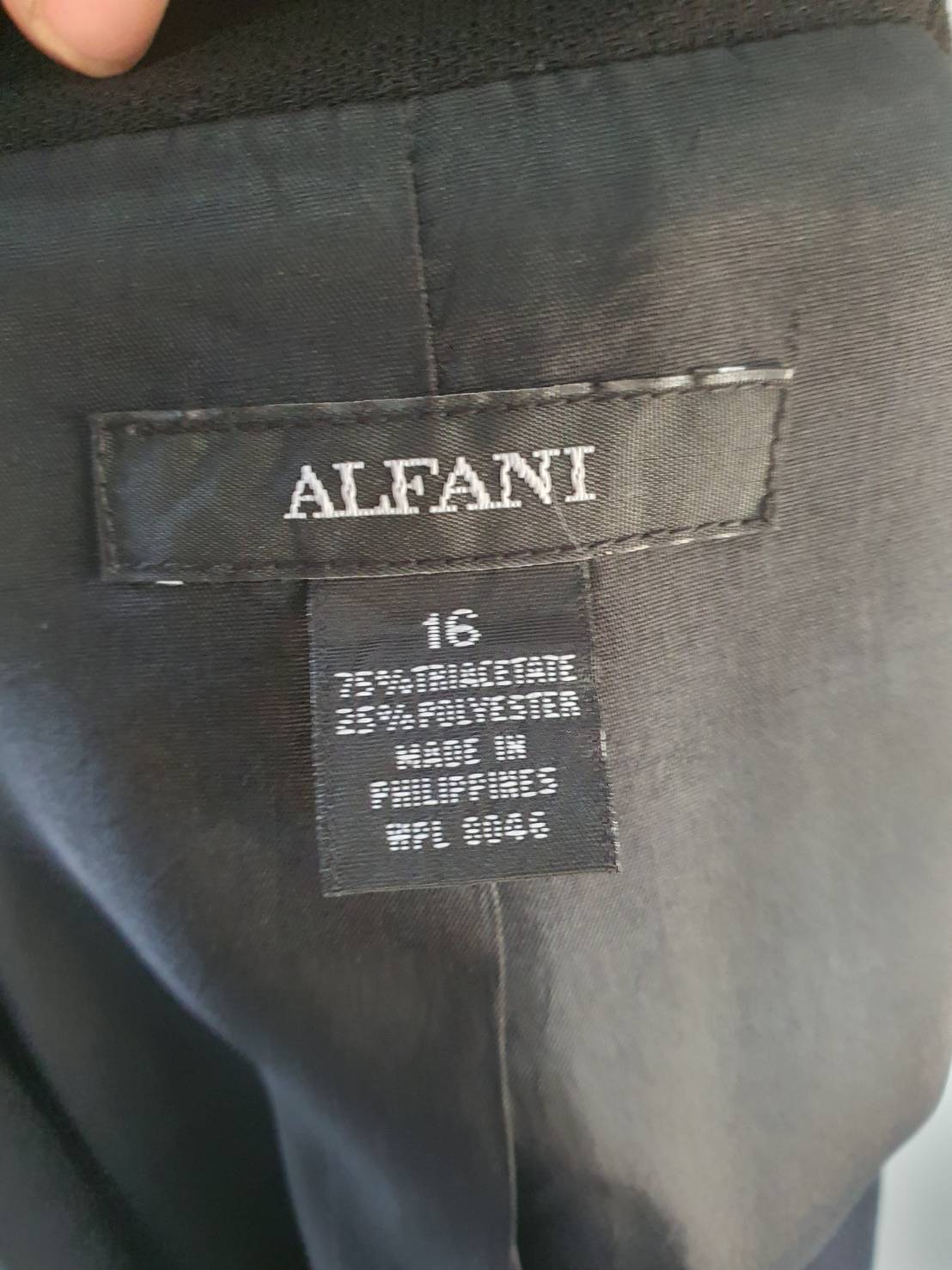 FF06029 เสื้อสูทหญิง สีดำมือสอง แบรนด์ Alfani อก 44 นิ้ว