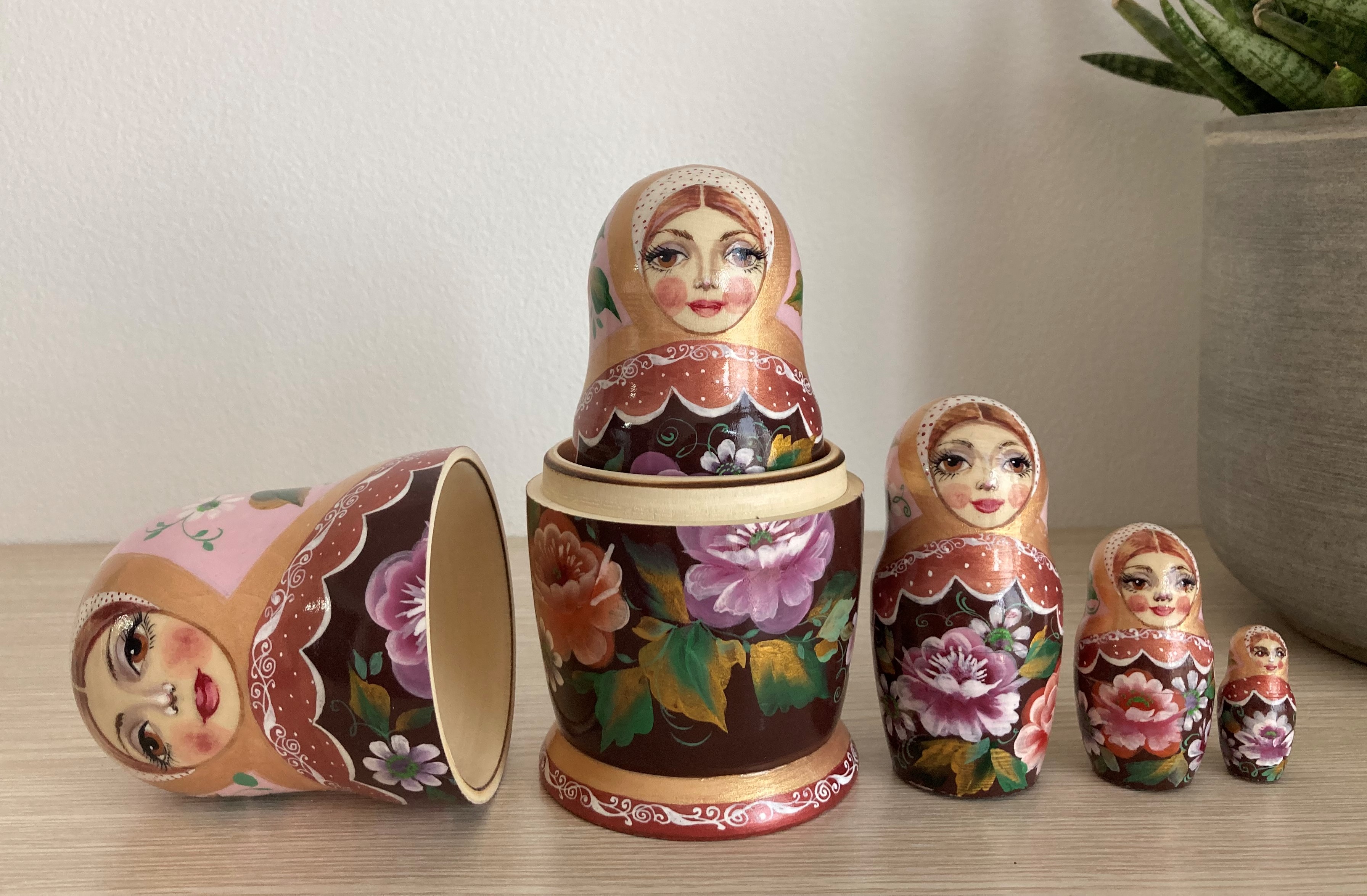 ตุ๊กตาแม่ลูกดก (Matryoshka) - Premium Doll From Russia With Love "Beautiful Girl 01"