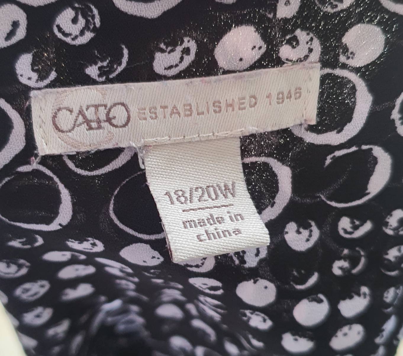 FF03728 เสื้อผ้ามือสอง สีดำลาย แบรนด์ CATO อก free-43 นิ้ว