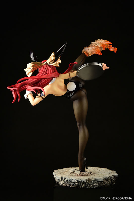 FAIRY TAIL Erza Scarlet High Kick ver. Black Bunny 1/6 Complete Figure(Pre-order)(Single Shipment)