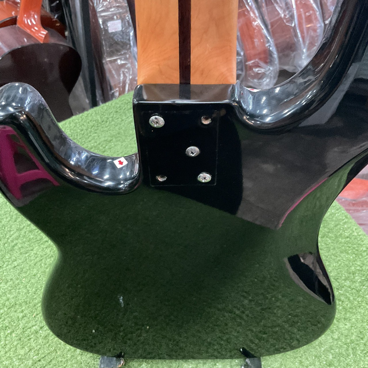 กีต้าร์เบส Flavor