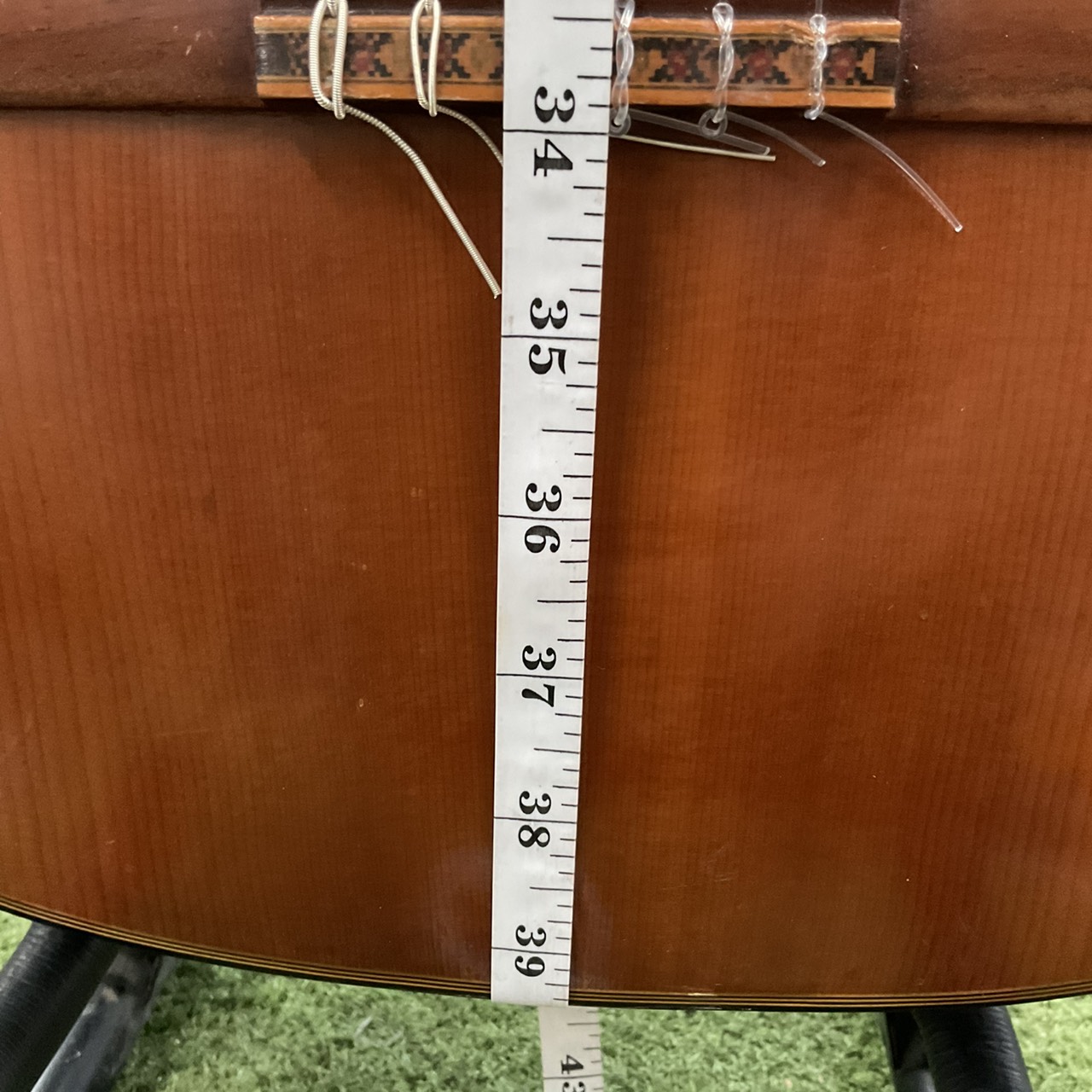 กีต้าร์คลาสสิค Abe Gut : 65A