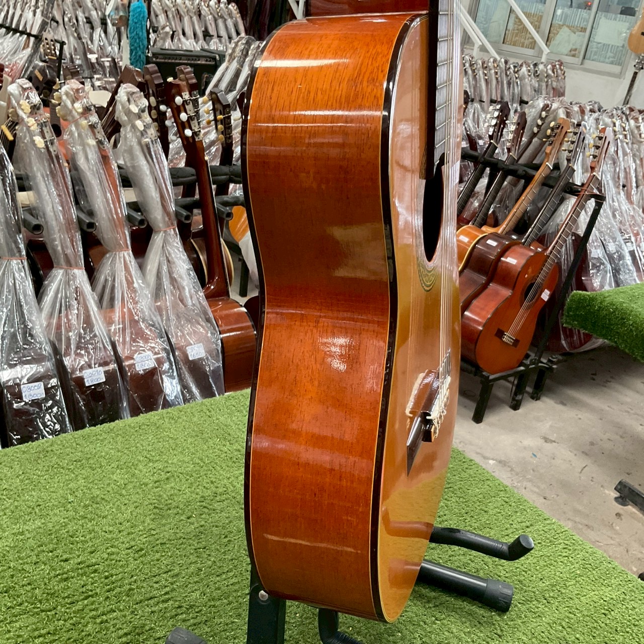 กีต้าร์คลาสสิค Abe : No.320