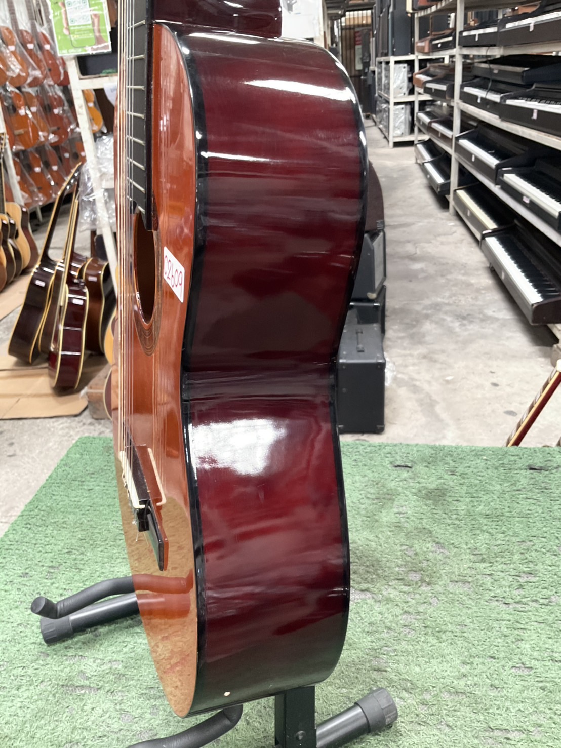 กีต้าร์คลาสสิค Valencia : CG10