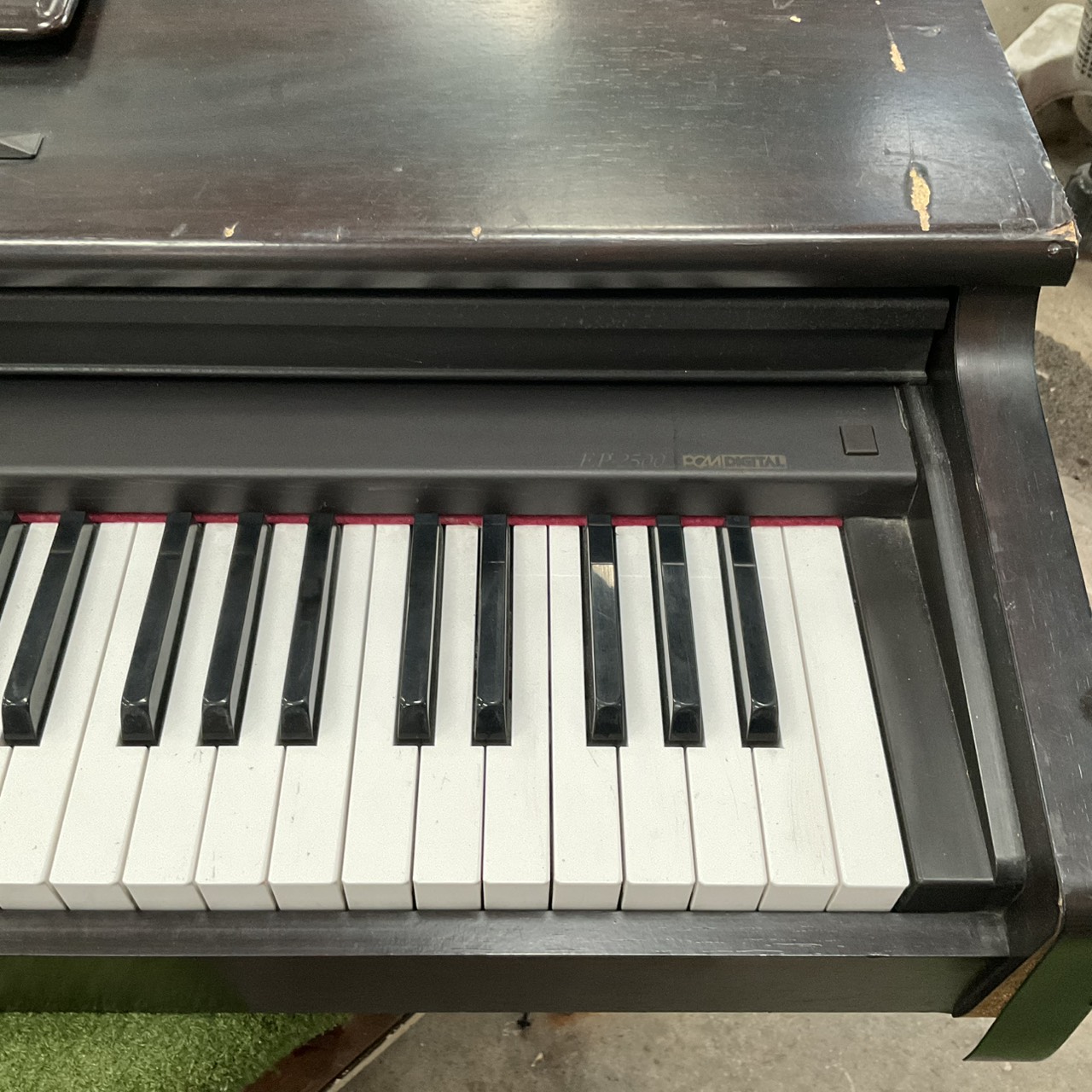 เปียโน COLUMBIA : EP-2500 สินค้าไม่พร้อมใช้งาน (ต้องซ่อม)