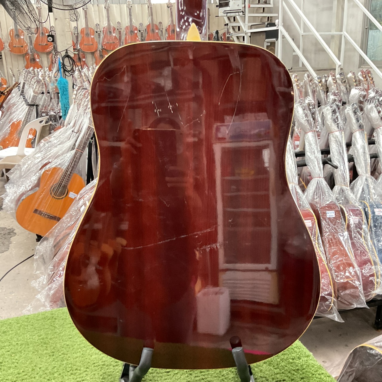 กีต้าร์โปร่ง Legend : LAW-25 BS