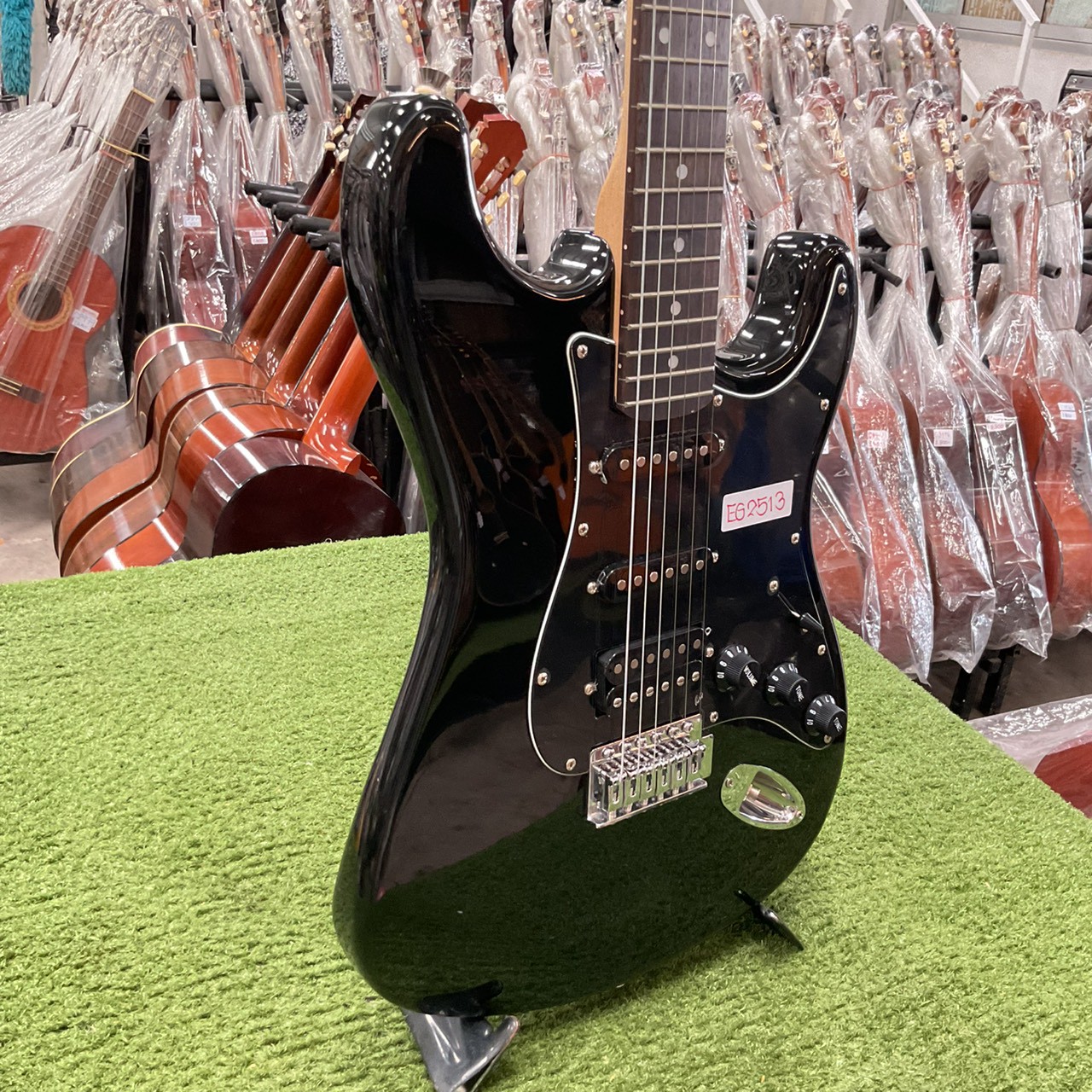 กีต้าร์ไฟฟ้า SELDER