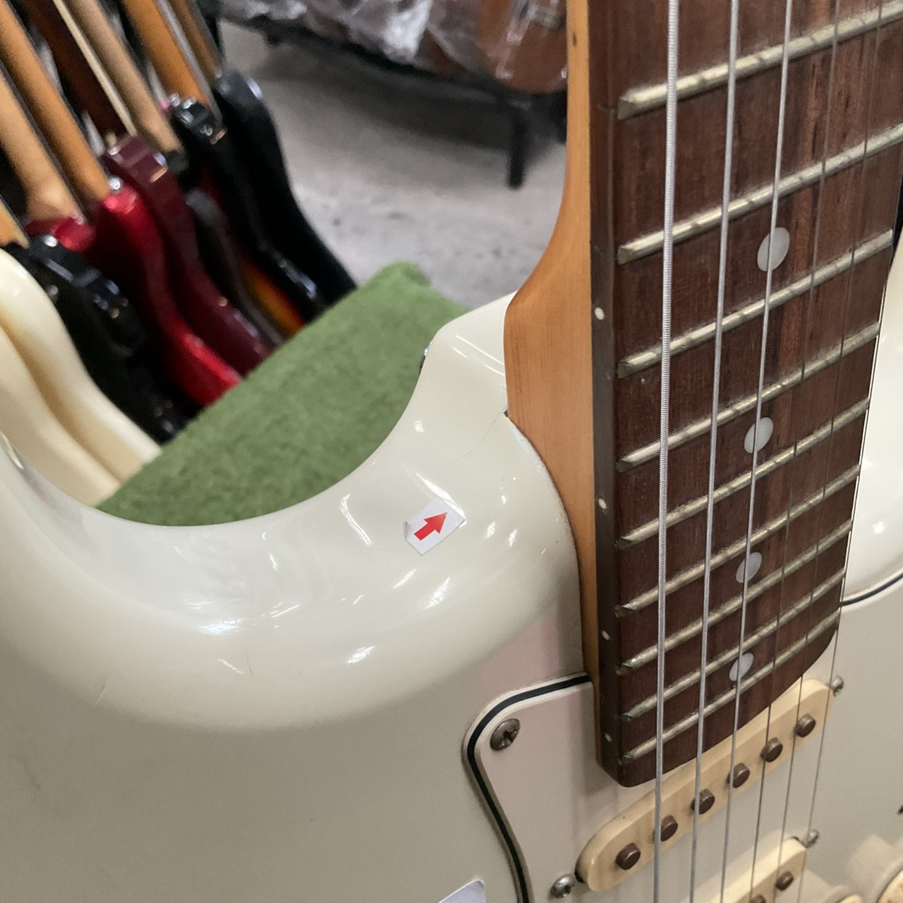 กีต้าร์ไฟฟ้า Photogenic