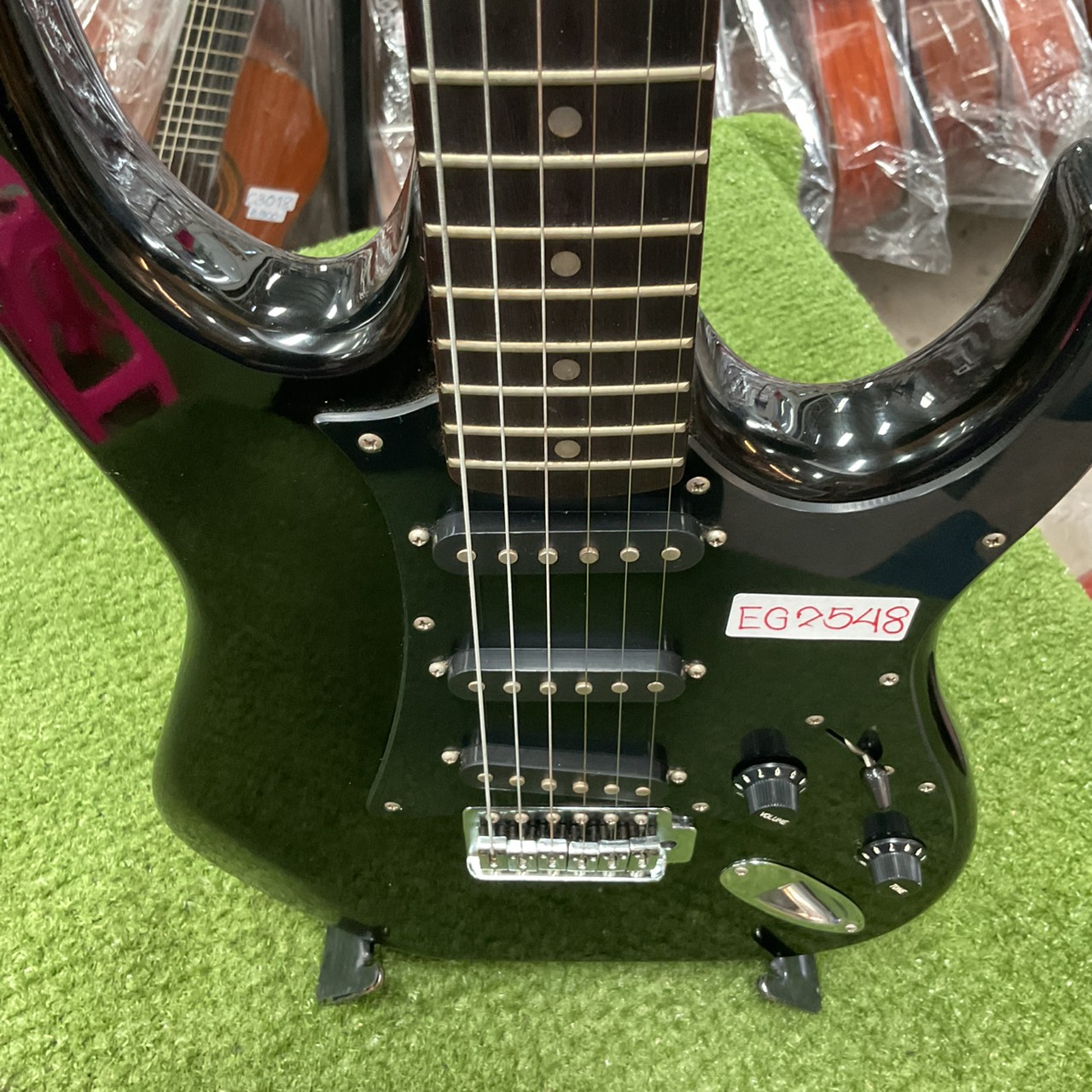 กีต้าร์ไฟฟ้า PRO Session by R.H.SOUND