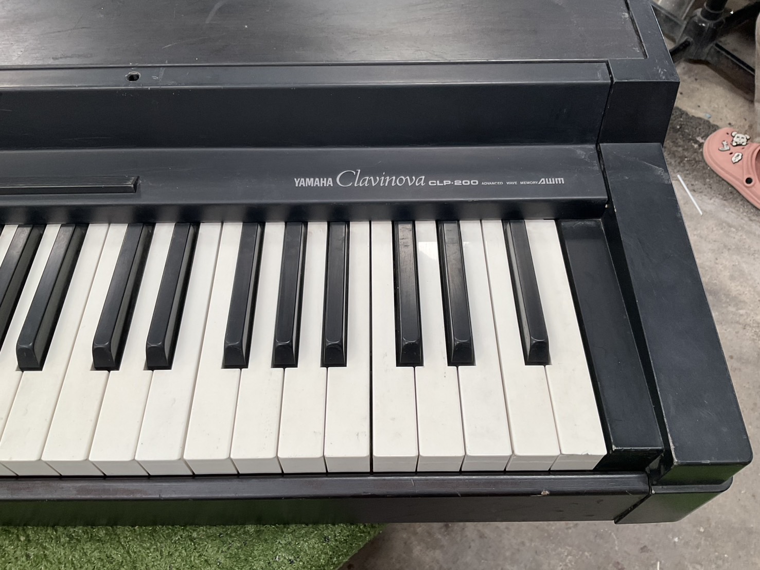 เปียโน YAMAHA : CLP-200 สินค้าไม่พร้อมใช้งาน (ต้องซ่อม)