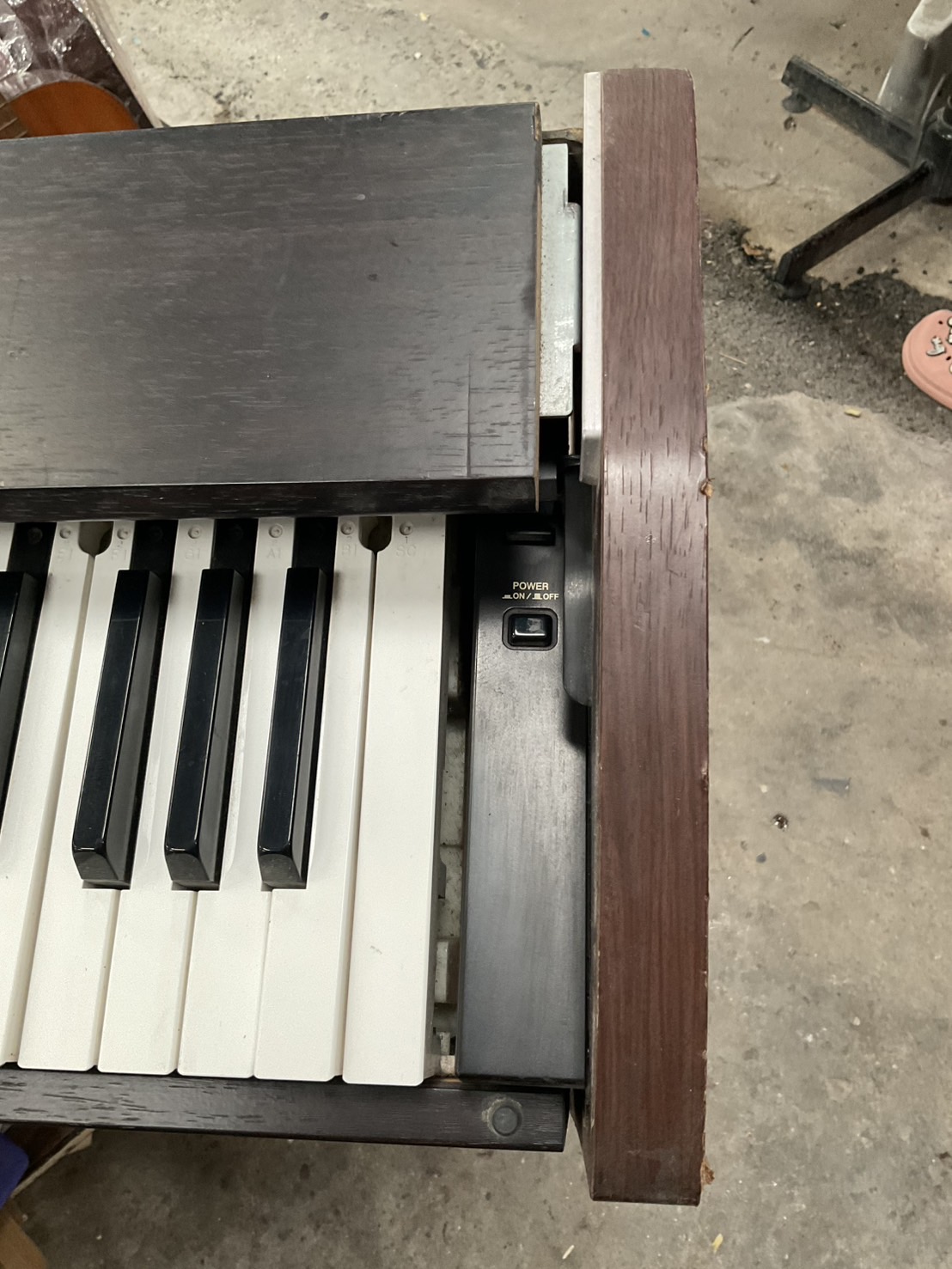 เปียโน CASIO : PX-700 สินค้าไม่พร้อมใช้งาน (ต้องซ่อม)