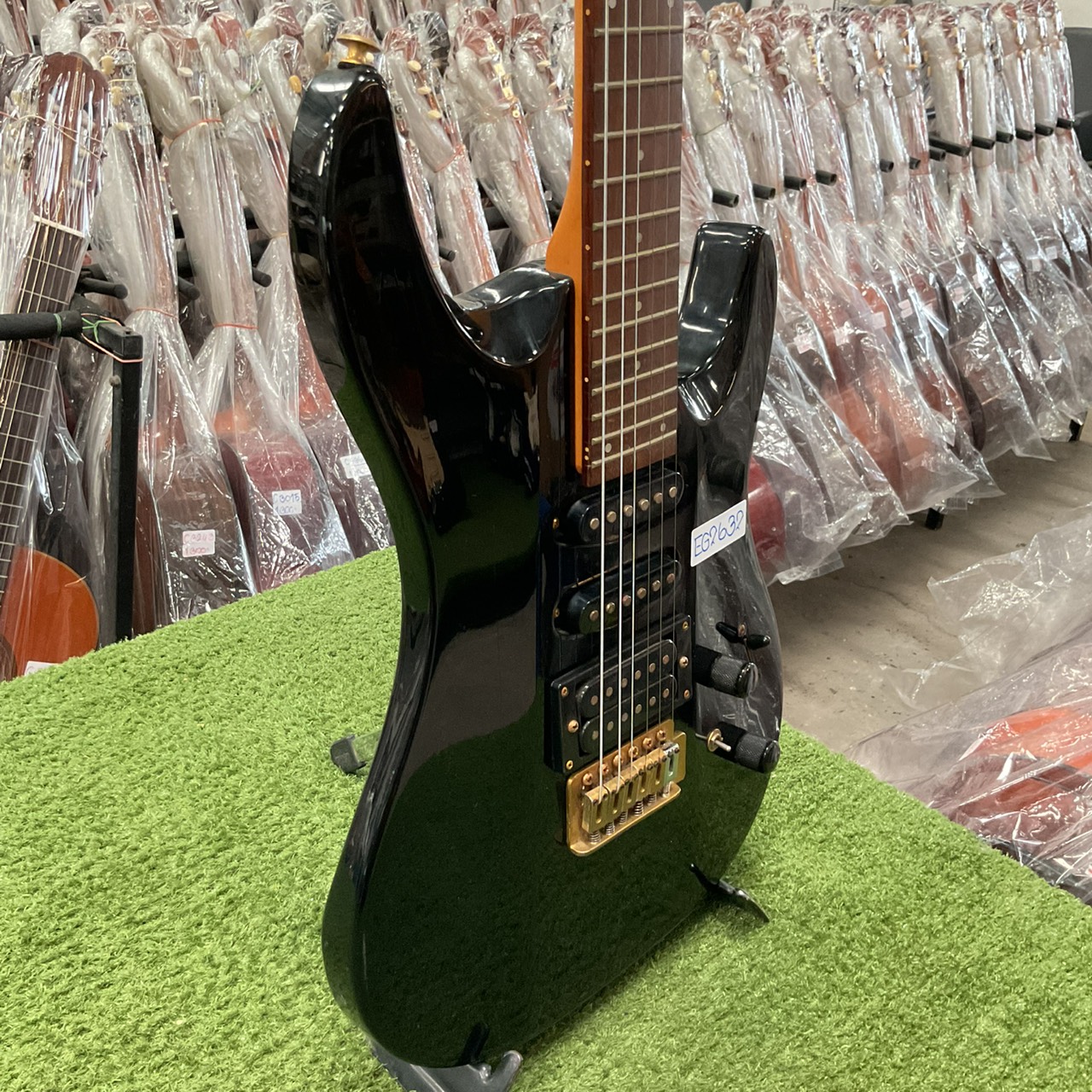 กีต้าร์ไฟฟ้า Aria Pro II : MAGNA