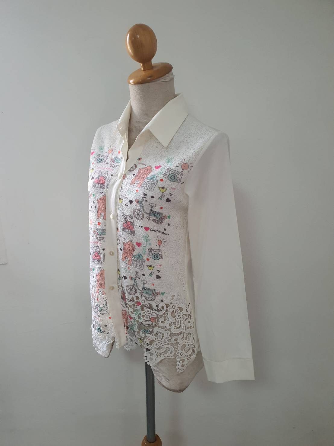 FF06567 เสื้อเชิ้ต มือสอง สีขาว งานปักถัก อก 32 นิ้ว