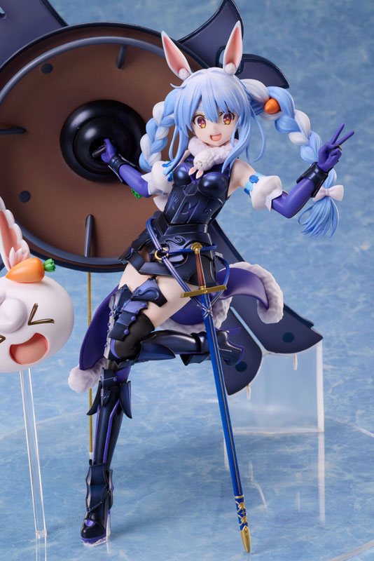 Usada Pekora x Mash Kyrielight 1/7 Collaboration Figure(Pre-order)