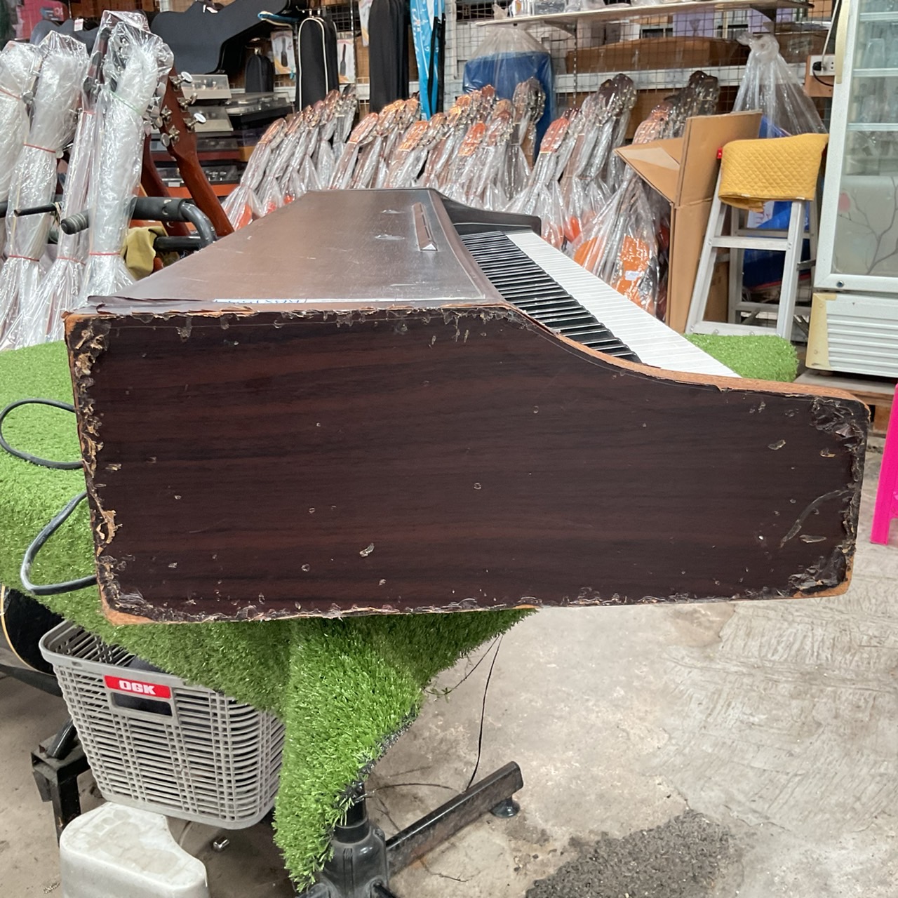 เปียโน CASIO : AP-33 สินค้าไม่พร้อมใช้งาน (ต้องซ่อม)