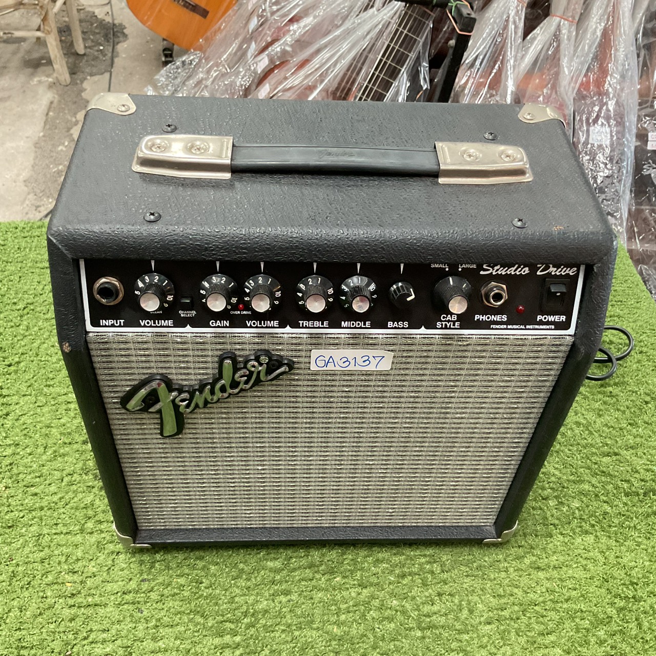 แอมป์กีต้าร์ Fender : SD-15