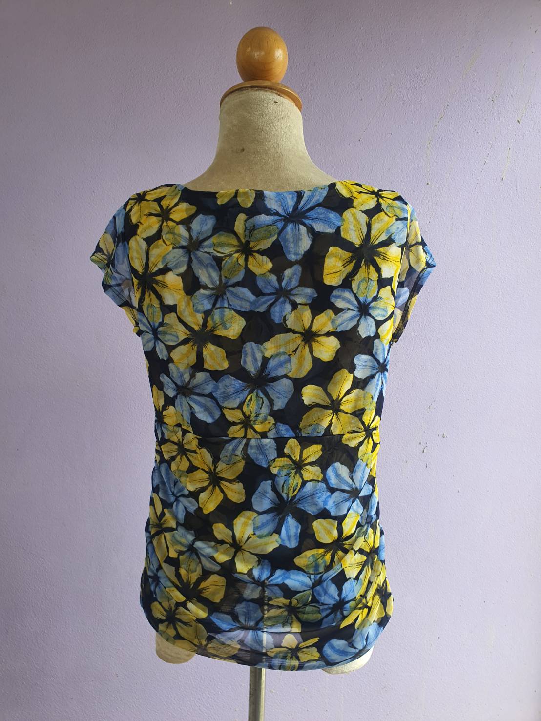 FF03682 เสื้อผ้ามือสอง ชีฟอง สีเขียว อก 36-38 นิ้ว