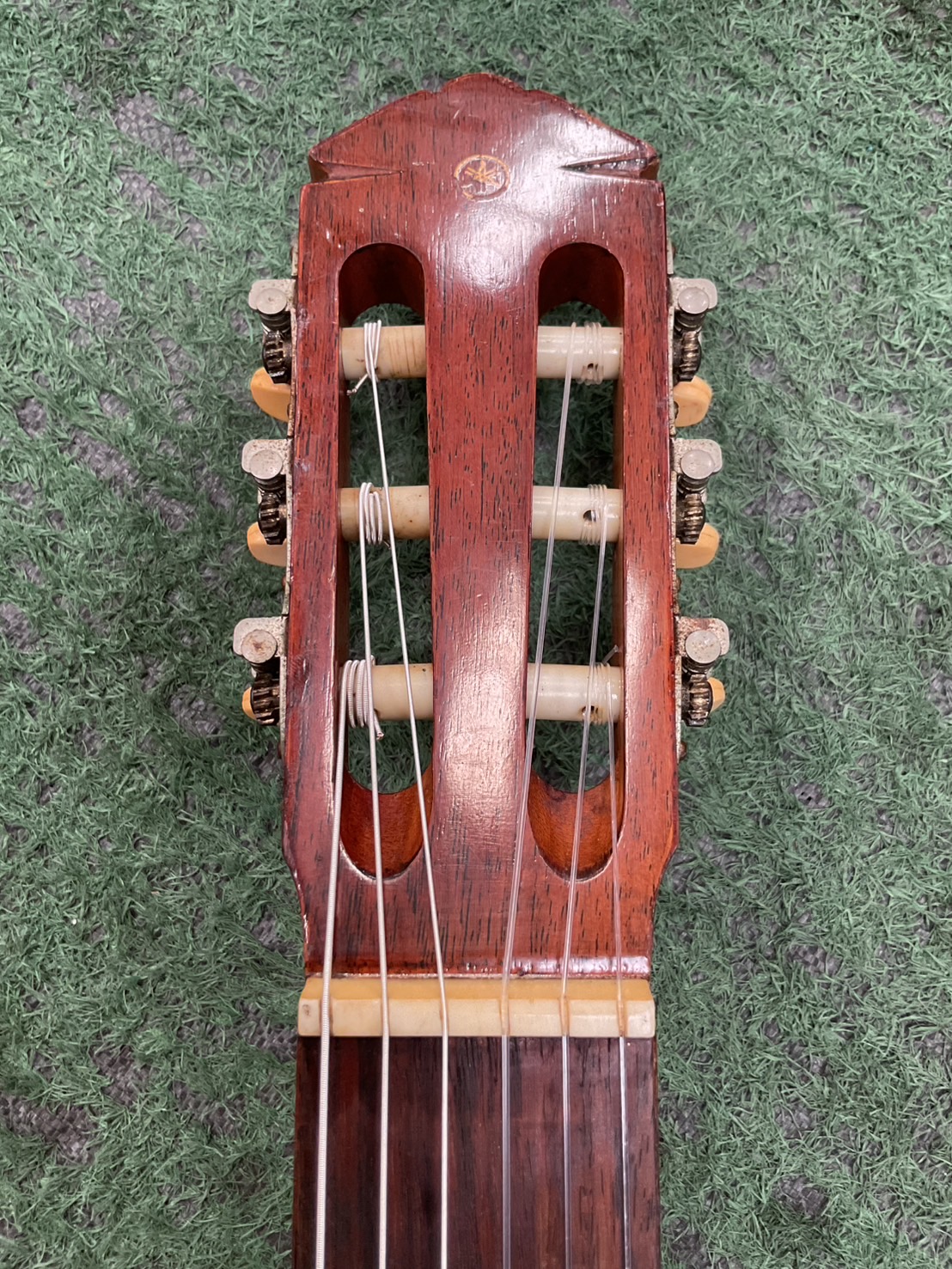 กีต้าร์คลาสสิค YAMAHA : C-100D