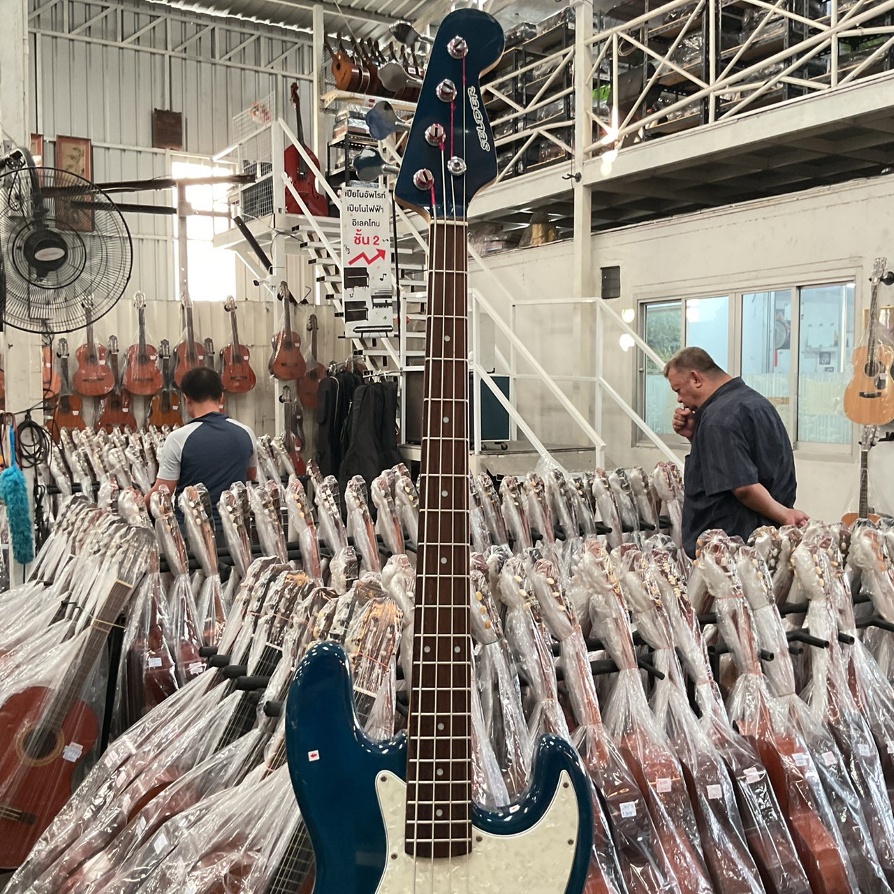 กีต้าร์เบส SELDER