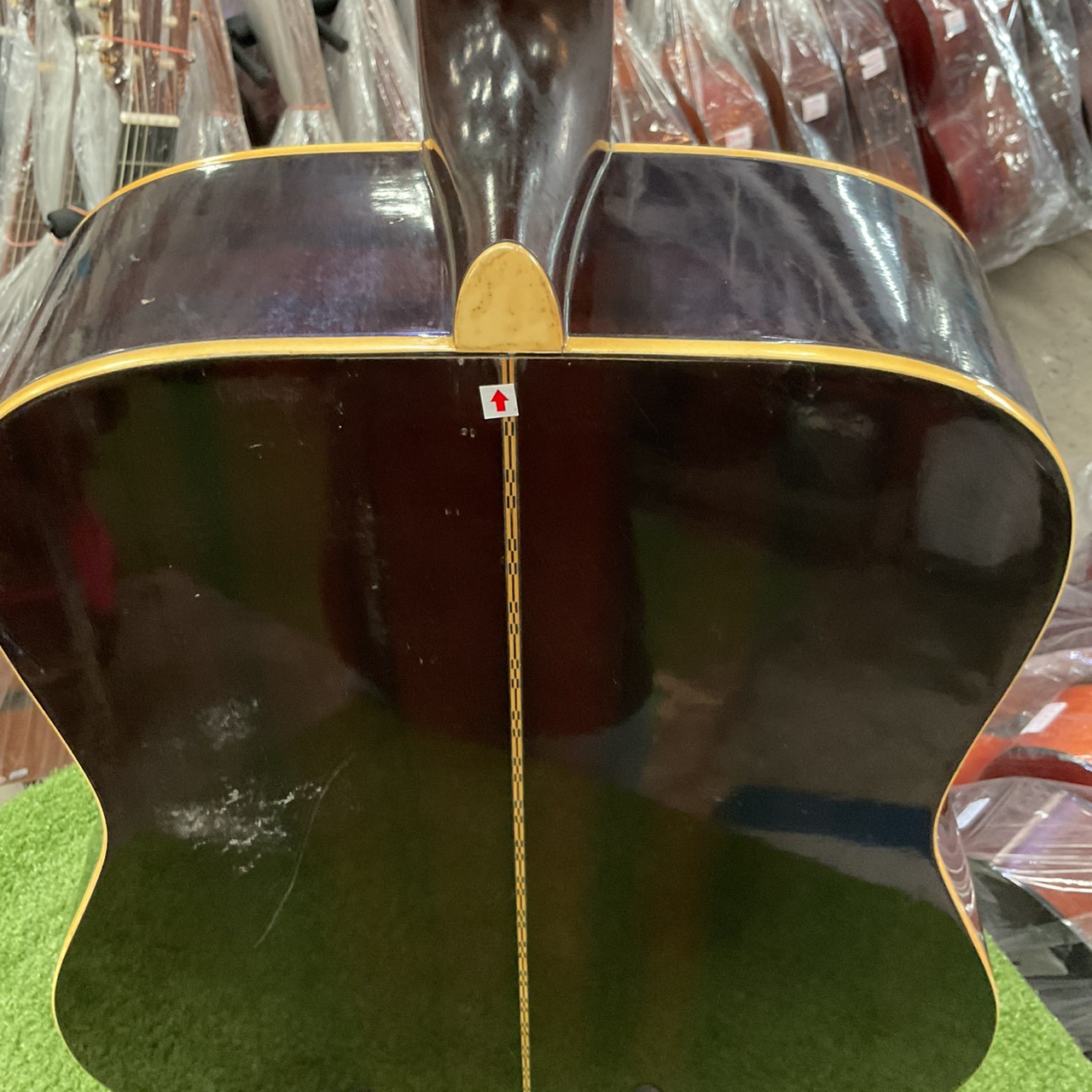 กีต้าร์โปร่ง YAMAHA : FG-201