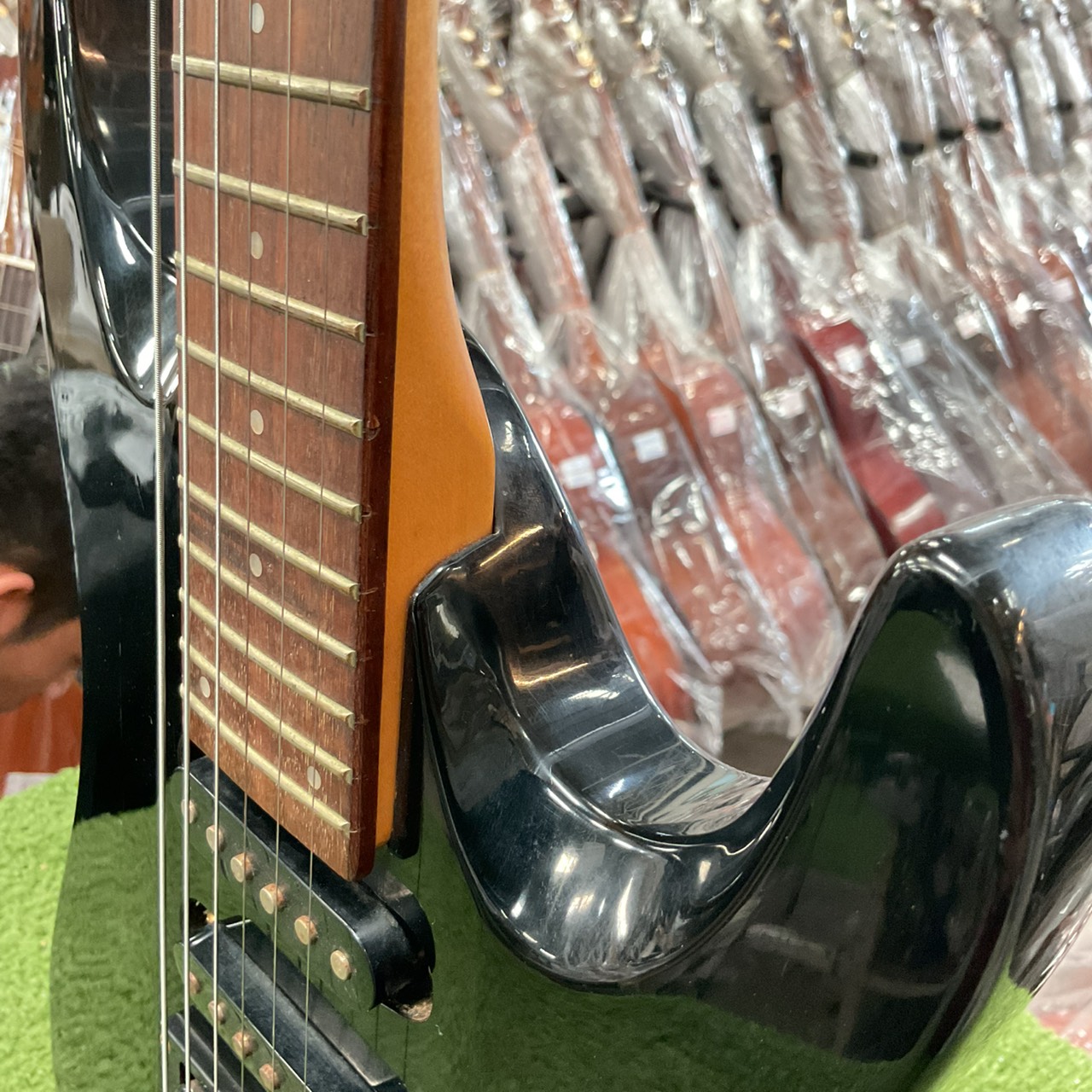 กีต้าร์ไฟฟ้า Aria Pro II : MAGNA