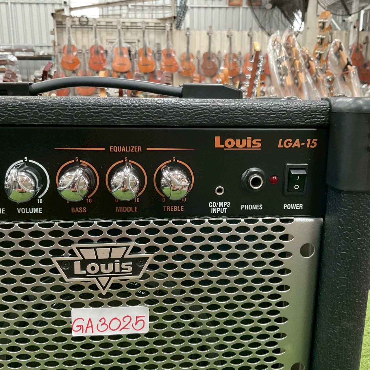 แอมป์กีต้าร์ Louis : LGA-15