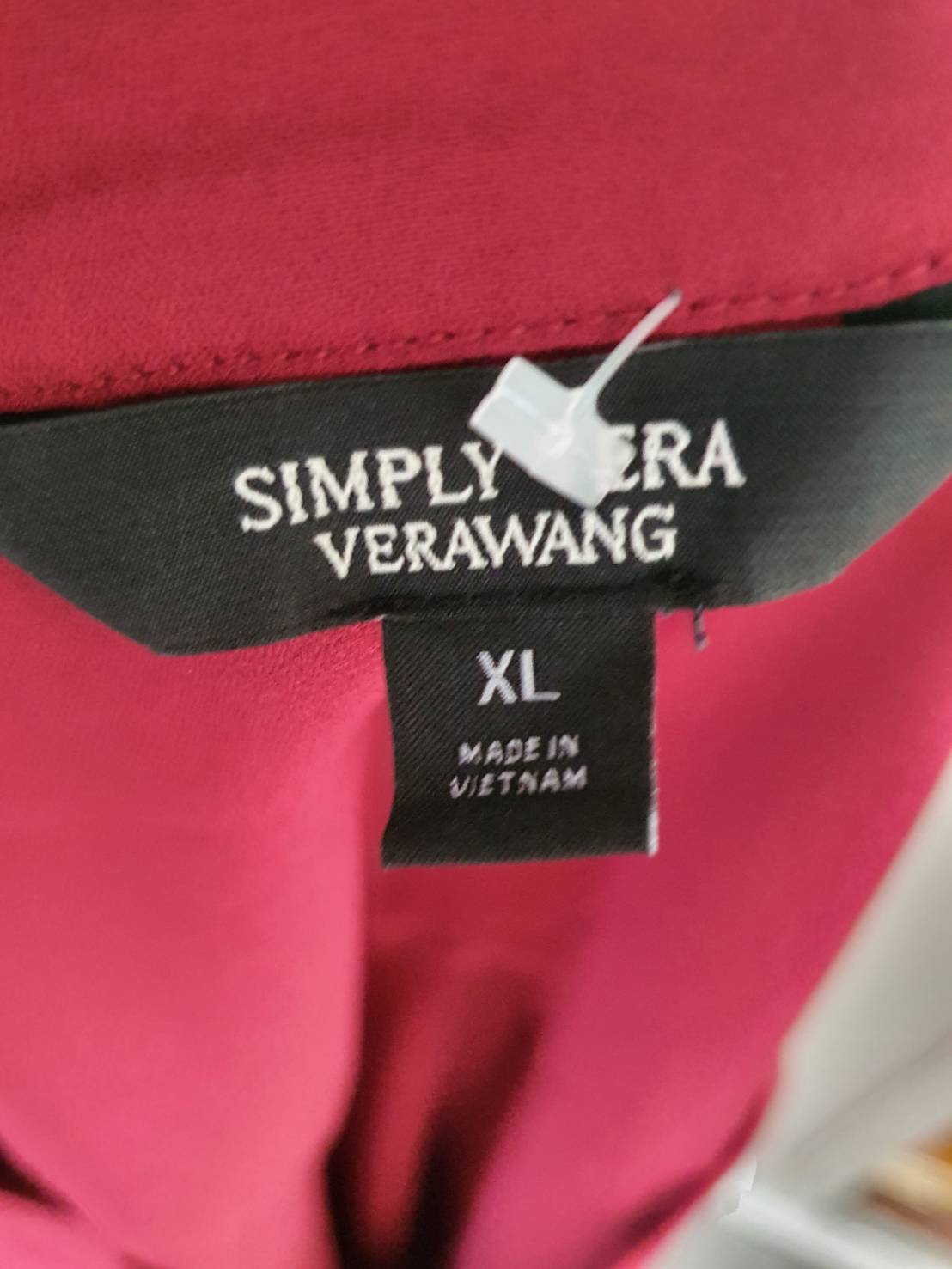 FF05755 เสื้อแฟชั่น ชีฟอง สีแดง แบรนด์ SIMPLY VERA VERAWANG อก 46 นิ้ว