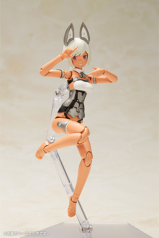 Frame Arms Girl Laetitia Silver Ver. Plastic Model(Pre-order)