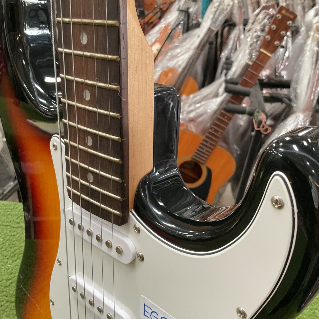 กีต้าร์ไฟฟ้า Vanguard